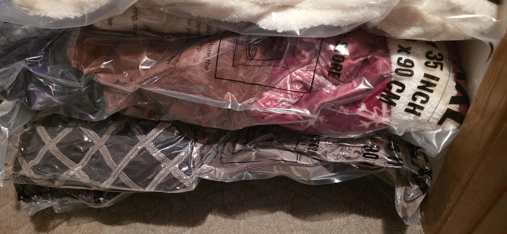 8 Pack Vacuum Storage Bags - 4 XXL & 4 Jumbo Vacuum Seal Bags for Blankets, Comforters, Clothing & Bedding - Space Saver Compression Bags customer photo 1