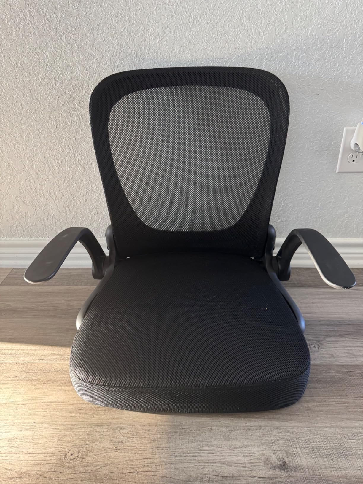 Ergonomic Floor Chair Foldable - Adjustable Armrest & Mesh Back, Thick Cushioned Seat for Gaming Reading Meditation, Multi-Use for Living Room, Bed, Tatami customer photo 2