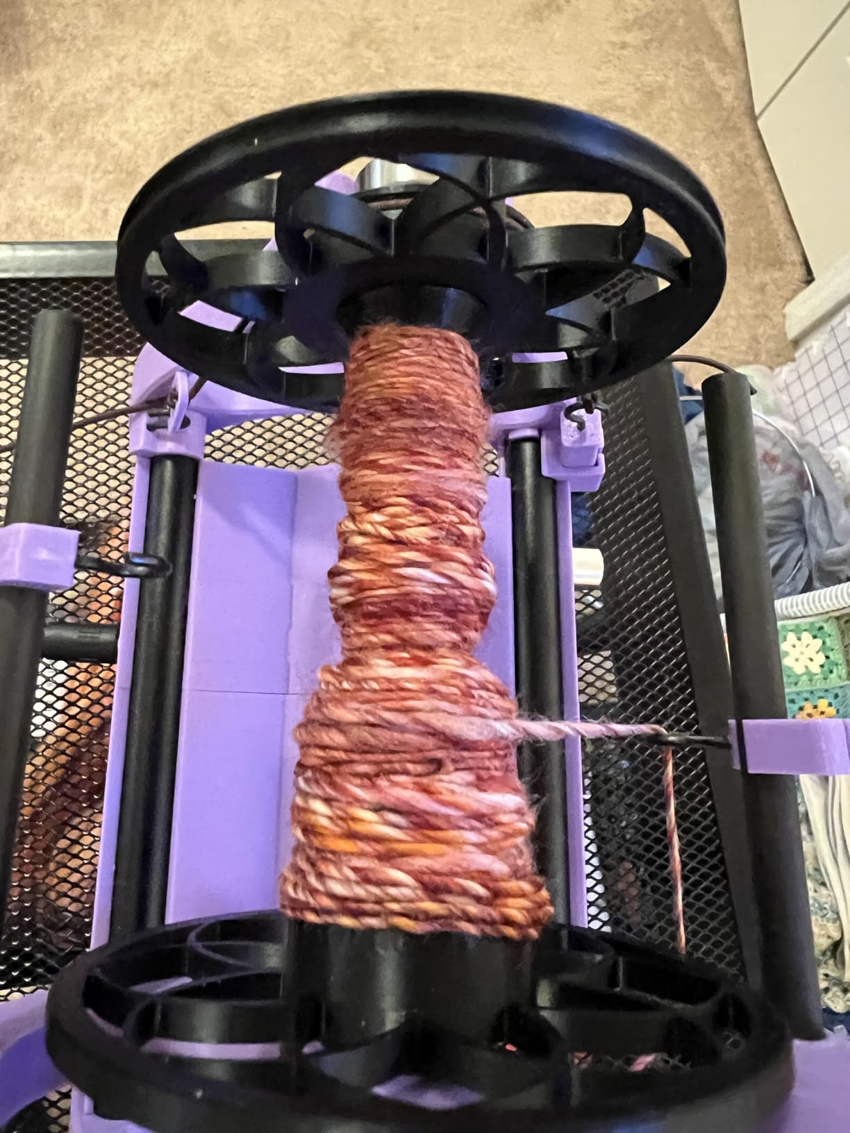 Adjustable Speed Wool Yarn Winding Machine,12v Yarn Spinning Wheel,800rpm Maximum Speed, Modular Design,Easy to Disassemble,4 Ounce Capacity,for Yarn Weaving customer photo 2