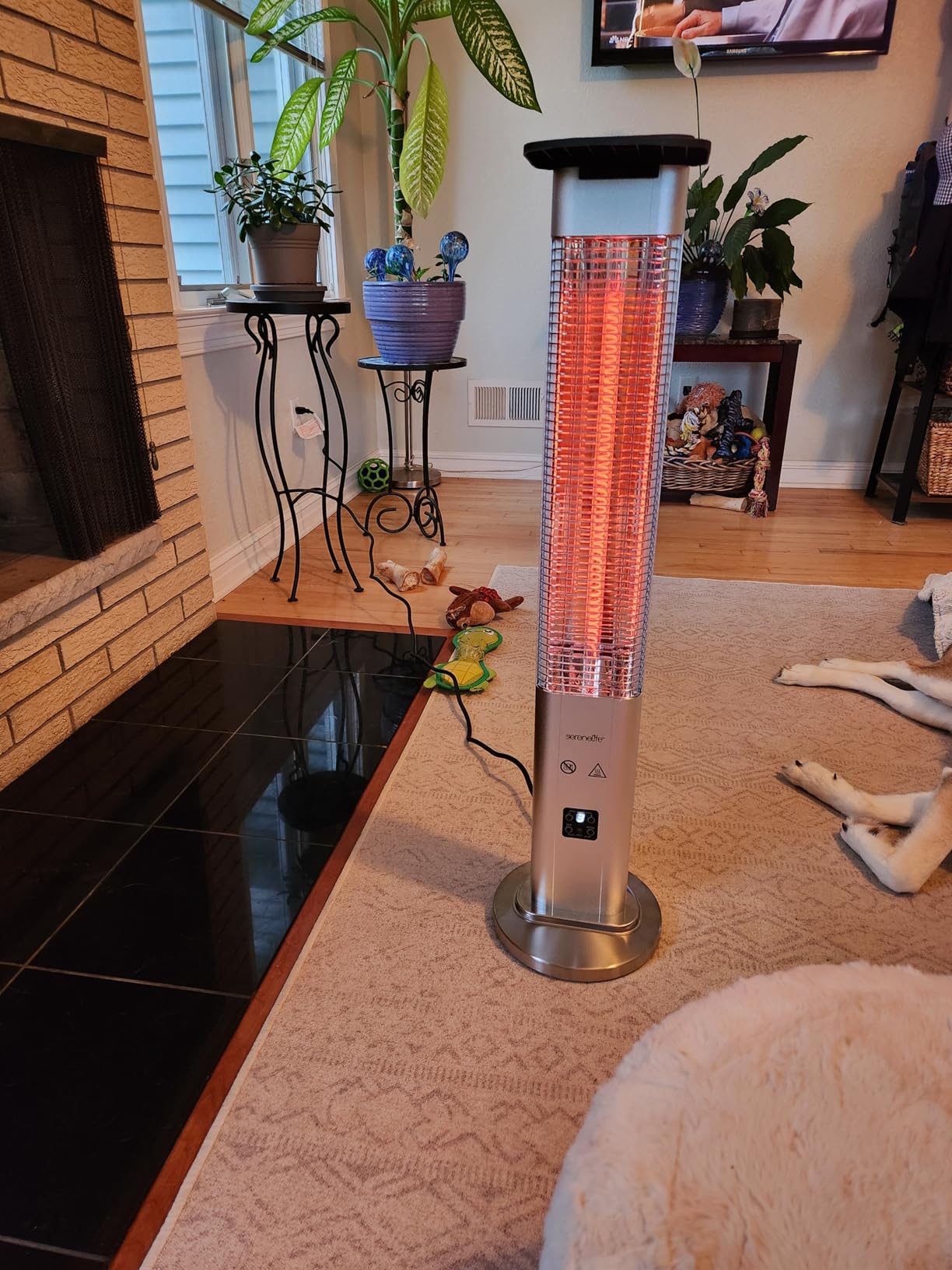 SereneLife Outdoor Electric Patio Heater - 900W Infrared Heater with Remote, Aluminum Reflector, Waterproof Design, IP65 Approved, Quiet Operation, Standing Porch Heater for Patio & Backyard customer photo 1