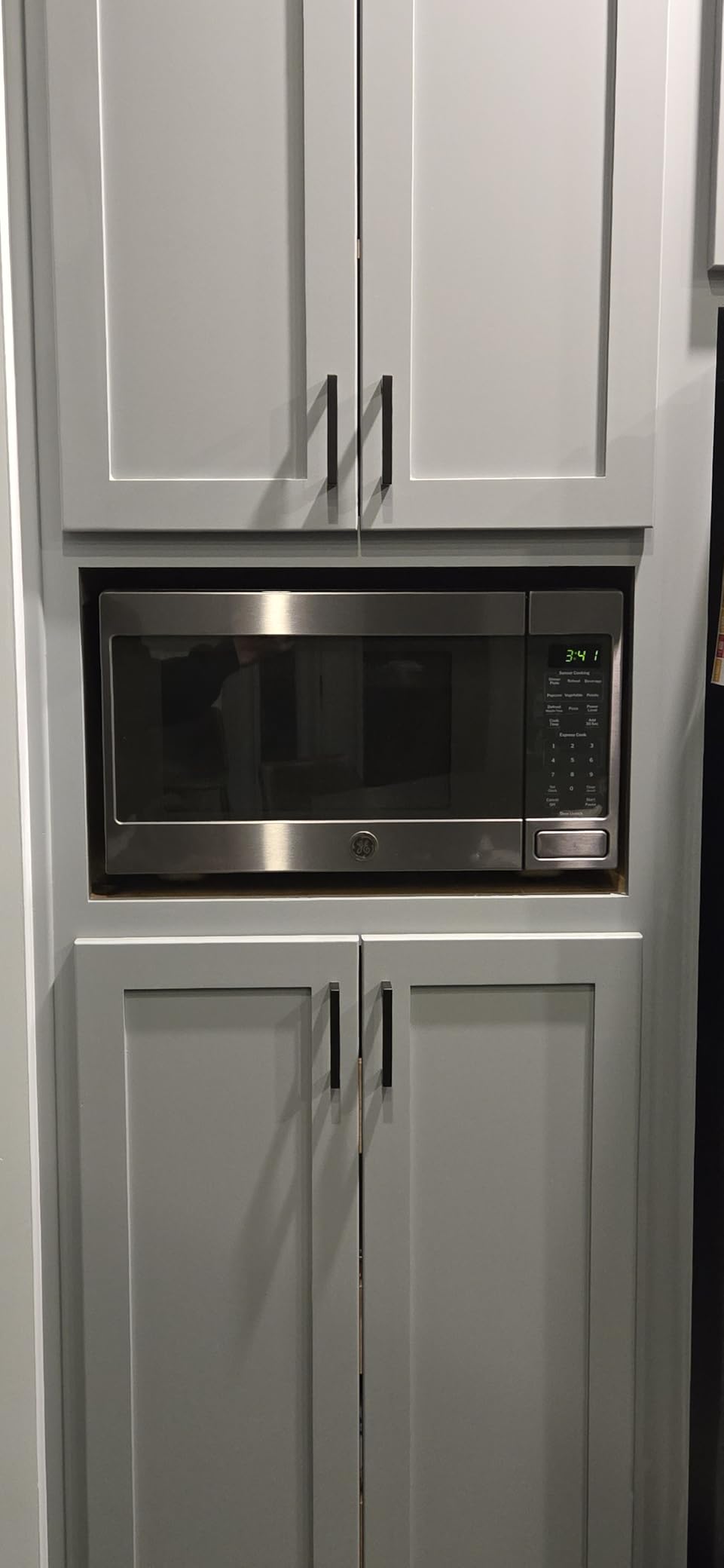GE Countertop Microwave Oven, 1,150-watt Capacity, 1.6 Cubic Ft., 8 Auto Setting Cooking Settings, Child-Lock Technology, Stainless Steel customer photo 2