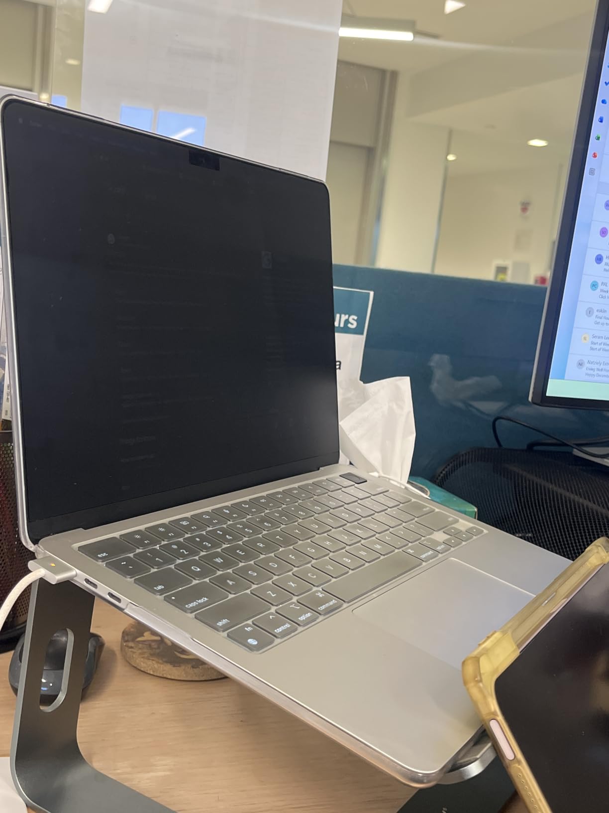 360° Privacy Screen Protector for Macbook Air 13.6/13 Inch (2022-2025, M2, M3，M4), Privacy Screen Filter for Macbook Air 13.6 Inch, Anti-Spy/Anti Fingerprint/Anti Blue Light/Anti Glare customer photo 2