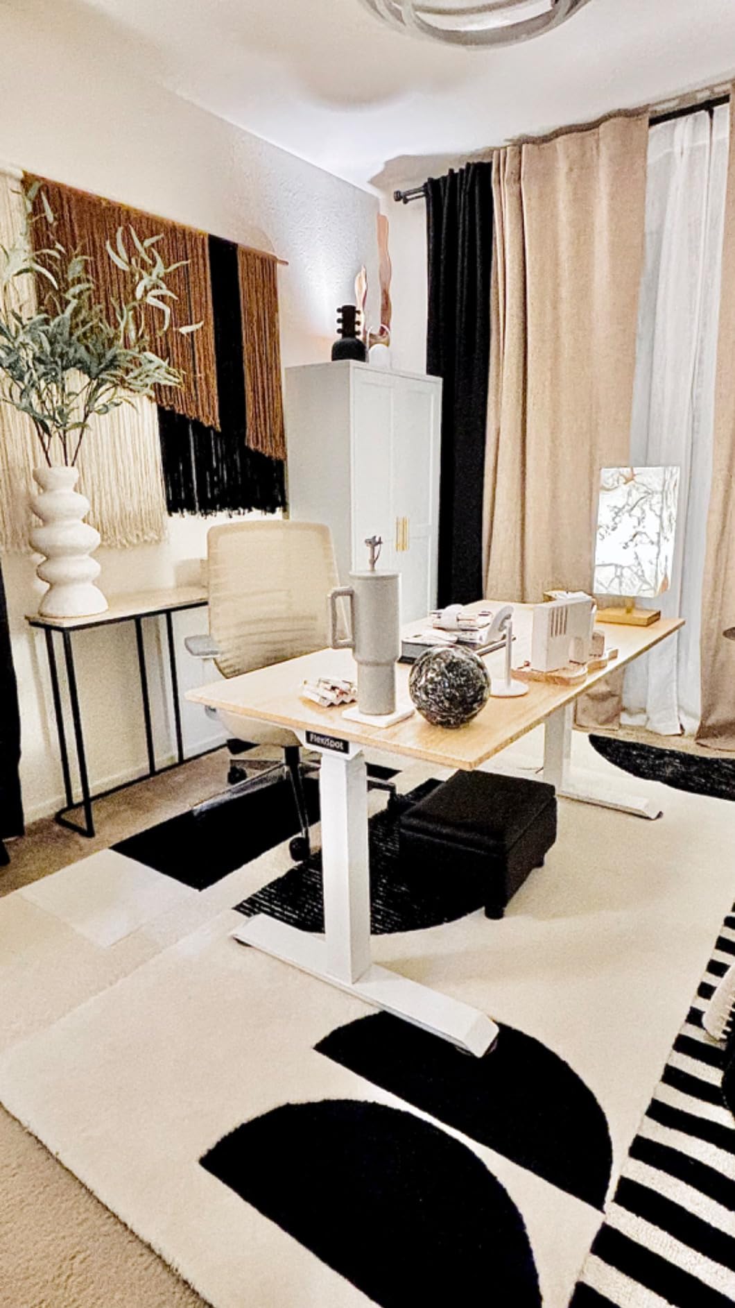 Branch Ergonomic Chair - Adjustable Lumbar Support, Breathable Mesh Backrest, Smooth Wheels customer photo 1