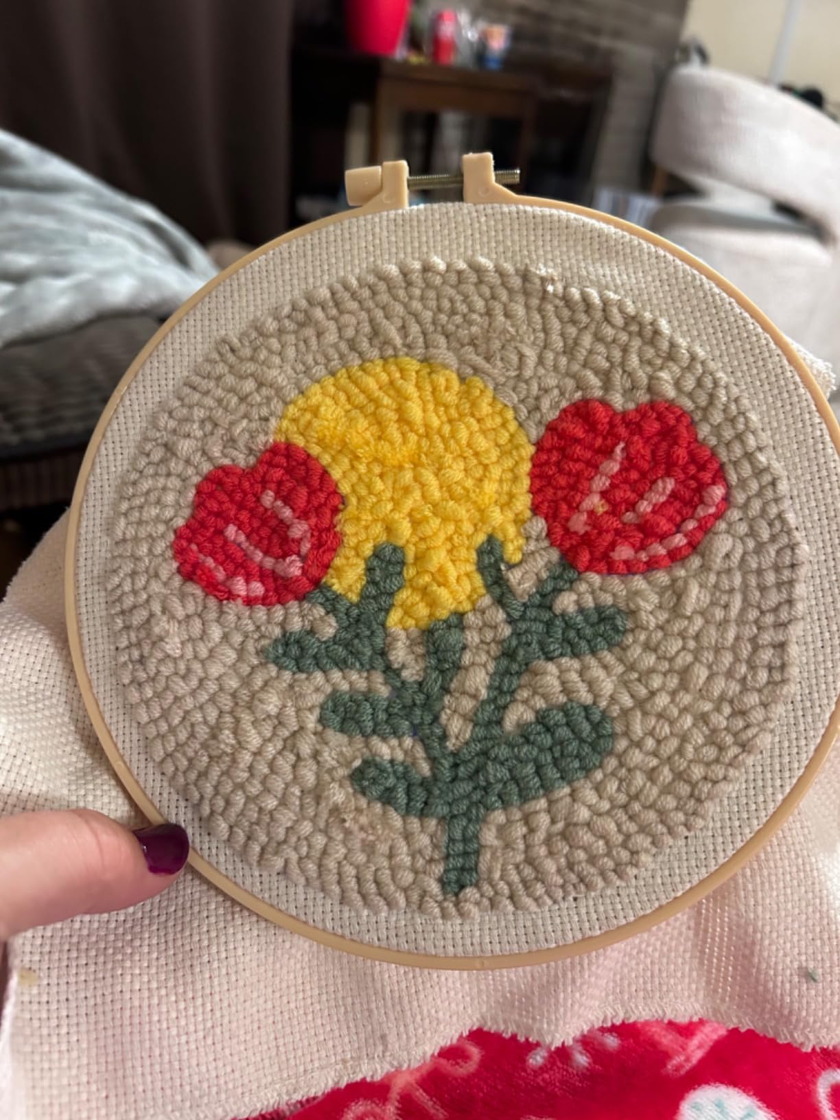 Enkor Punch Needle Kit Adults Beginner, Needle Punch Embroidery Kits Beginners Kids Include Instructions Video, Fabric, Hoop, Yarns, Threader - Flowers Love F1 customer photo 2