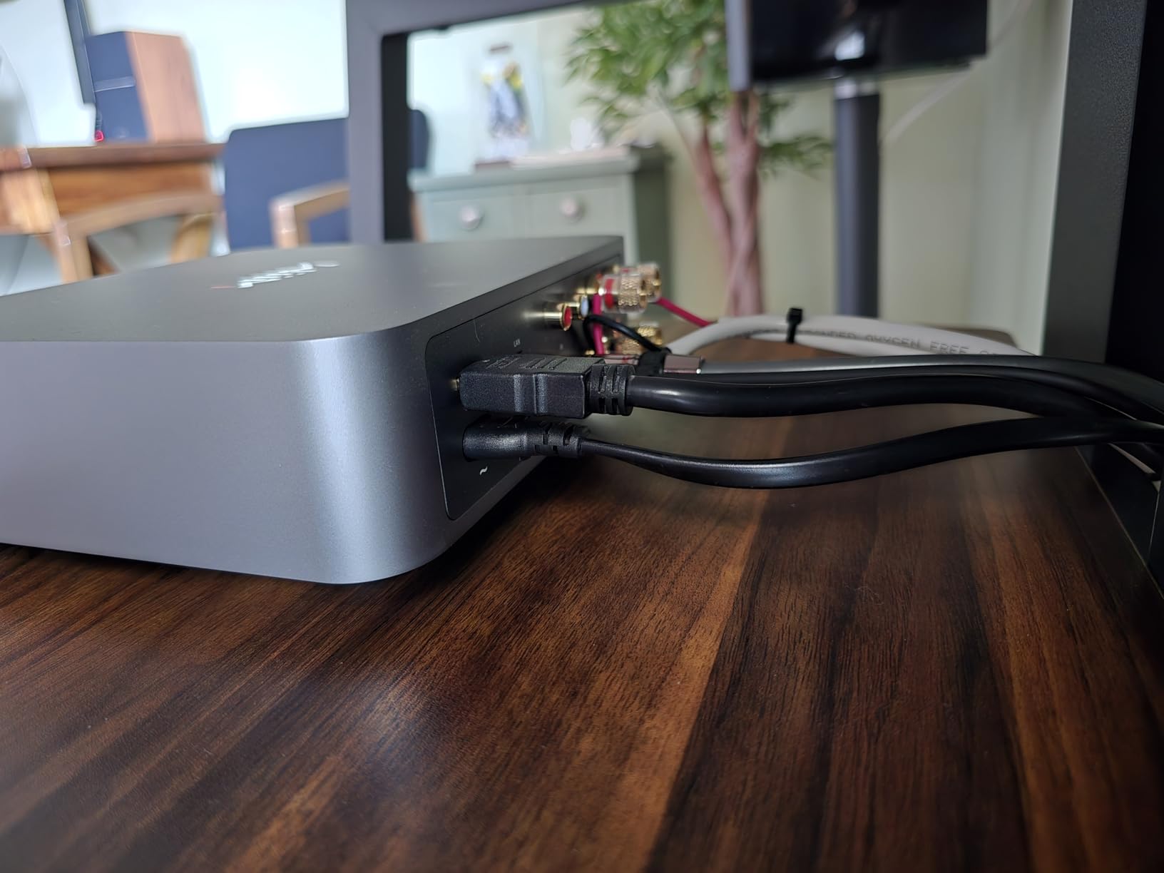 WiiM Amp Pro: Multiroom Streaming Amplifier with Google Cast, Alexa, HDMI, Voice Control - Dark Gray customer photo 1