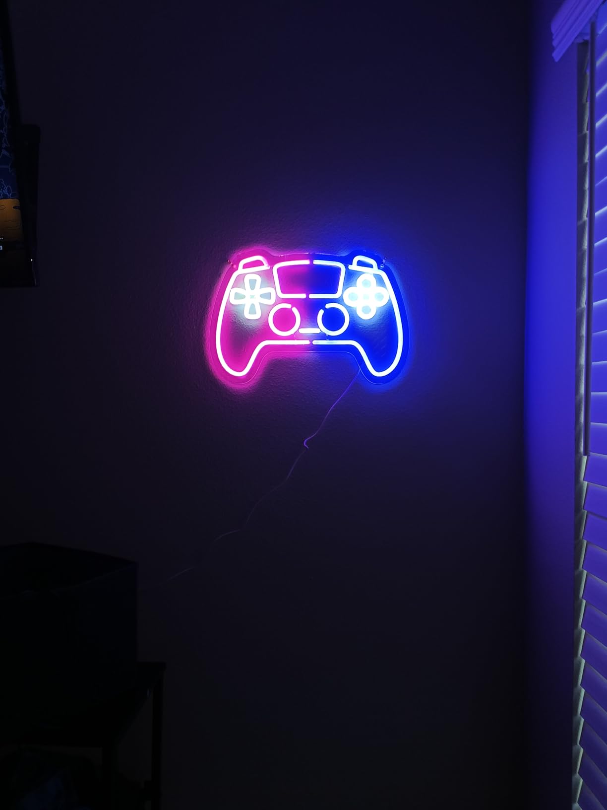 Smile Face Neon Sign, Wootfairy Led Neon Signs for Wall Decor, Dimmable Neon Light for Bedroom, Gaming Room, Kids Room, Bar Decoration, Yellow and Pink Light Up Signs for Wedding Birthday Party customer photo 1