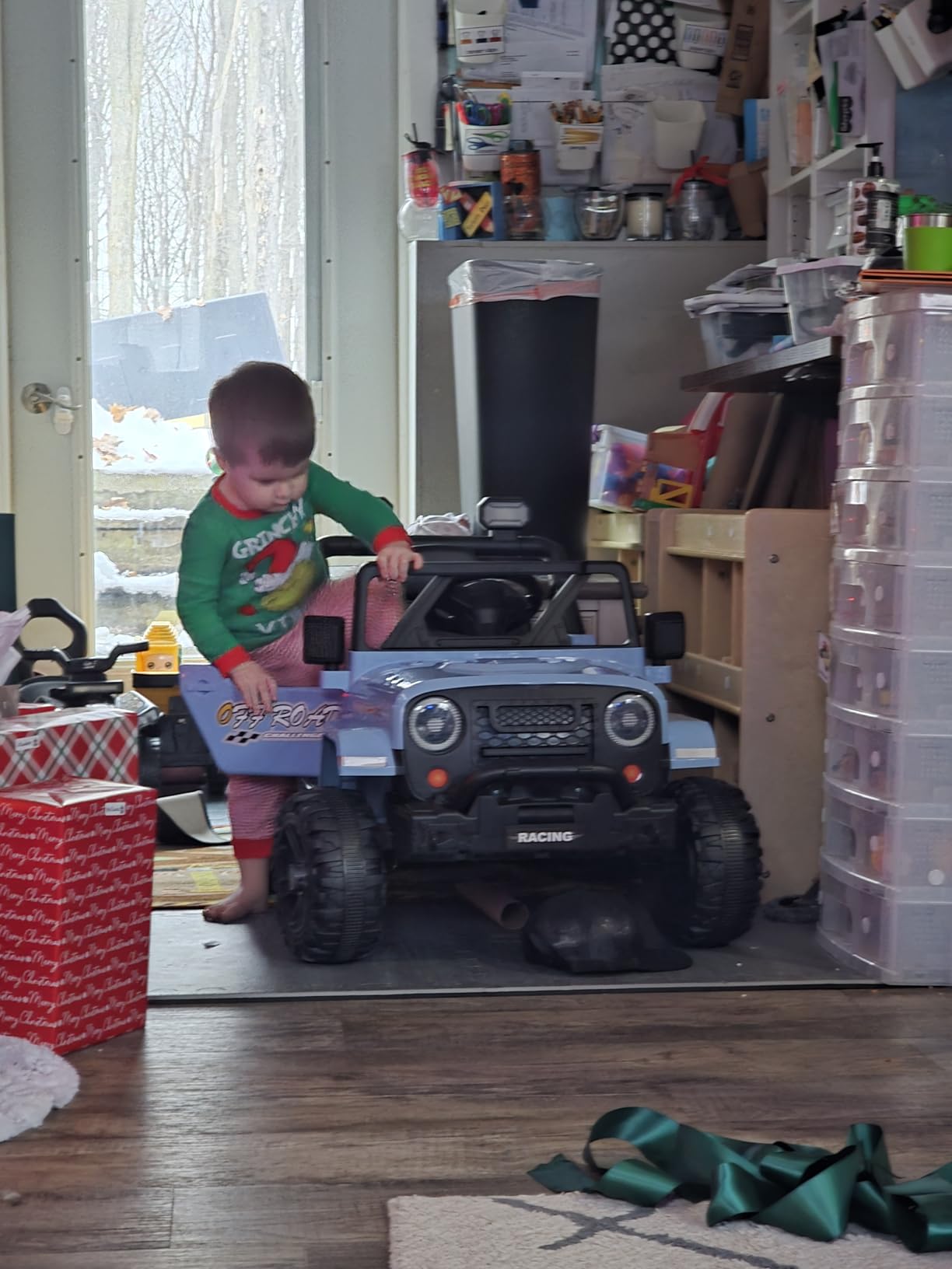 ARBELI 12V Ride On Truck Car with Remote Control, Kids Electric Vehicles with Bluetooth Music, Horn, 3 Speeds, 4 LED Lights, Soft Start, Ride on Toys for Toddler Boys & Girls (Blue) customer photo 2