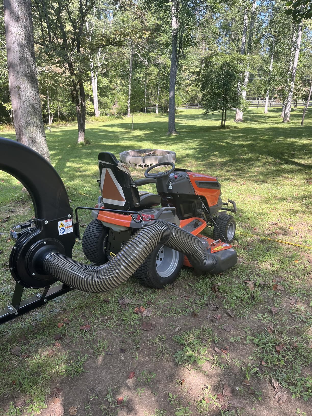 Agri-Fab 45-0631 Large Capacity 32 CU FT Hard Top Mow- N-Vac, Tow Behind Lawn Vacuum, Leaf Vacuum, Gas Powered, Easy Foot Pedal Dumping customer photo 1