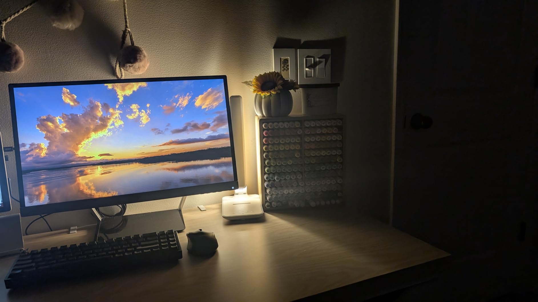 White crown LED Desk Lamp with 15W Wireless Charger & USB Port, Dimmable Table Lamp with 5 Lighting Modes, Sensitive Touch Control, Foldable & Portable Desk Light for Home, Office, Bedroom, Reading customer photo 2