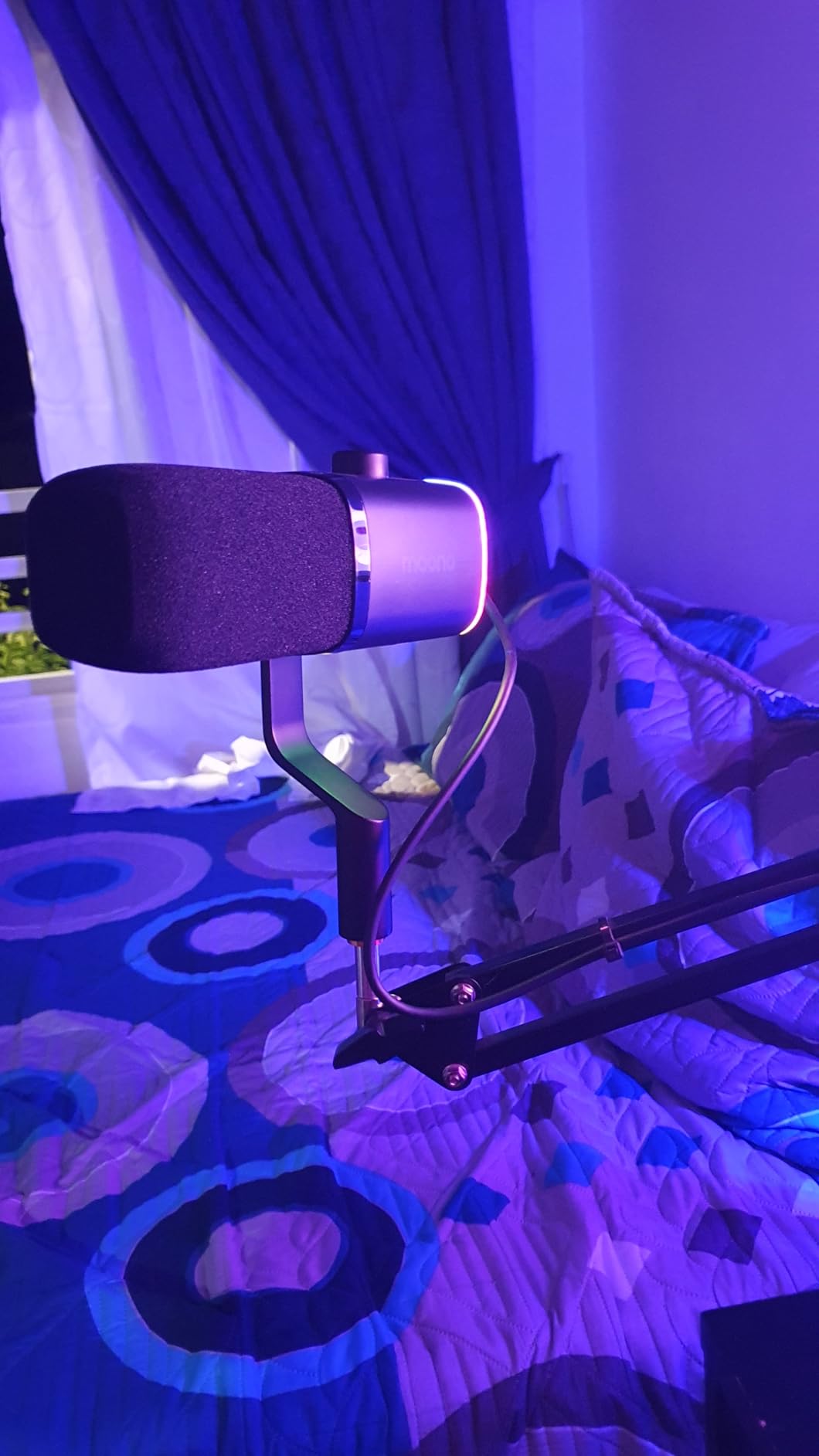 MAONO XLR/USB Gaming Microphone for PC, Dynamic Computer Mic for Streaming Podcasting, Noise Reduction, Mute, Volume Control, RGB Boom Mic for Vocal Recording,Voice-Over, PD100XS Black customer photo 2