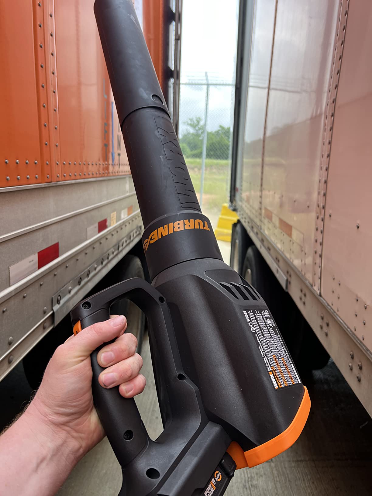 WORX Nitro Cordless Leaf Blower, Quiet Electric Blower for Lawn Care with 530 CFM & 180 MPH, 2 x 4.0 Ah Batteries & Charger Included, WG581.1 customer photo 2
