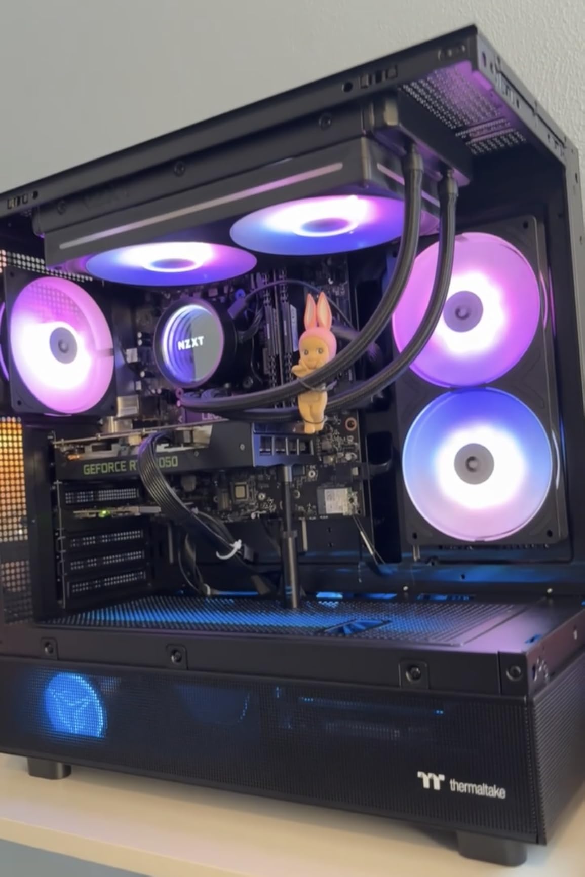 NZXT F420 RGB Core - 420mm Single-Frame Fan Unit with 3 x 140mm RGB Fans - Speed & Lighting Control - High Static Pressure & Airflow - Fluid Dynamic Bearings - 8 aRGB LEDs Per Fan - Black customer photo 1