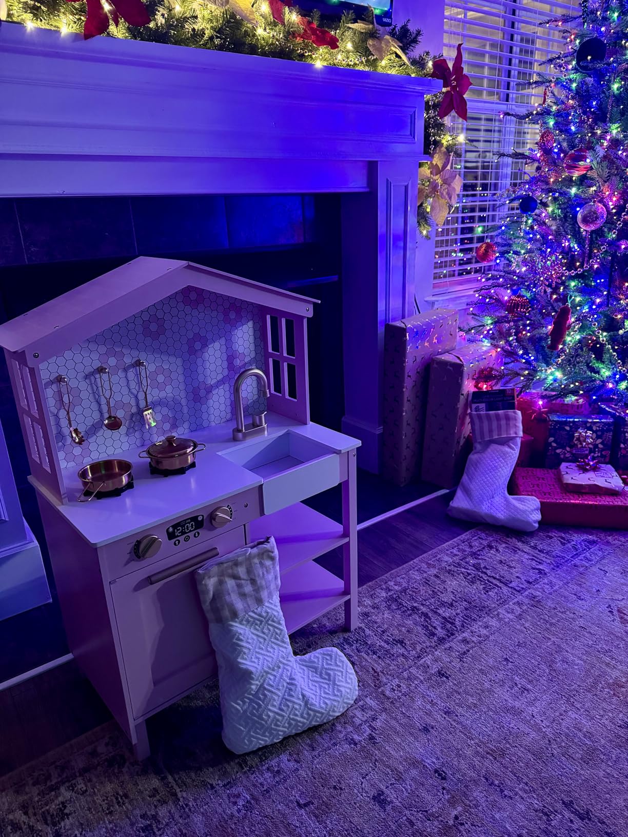 Best Choice Products Pretend Play Wooden Farmhouse Kitchen Set for Kids w/Toy Storage, Clicking Knobs, Windows, 5 Accessories Included - Sage customer photo 1