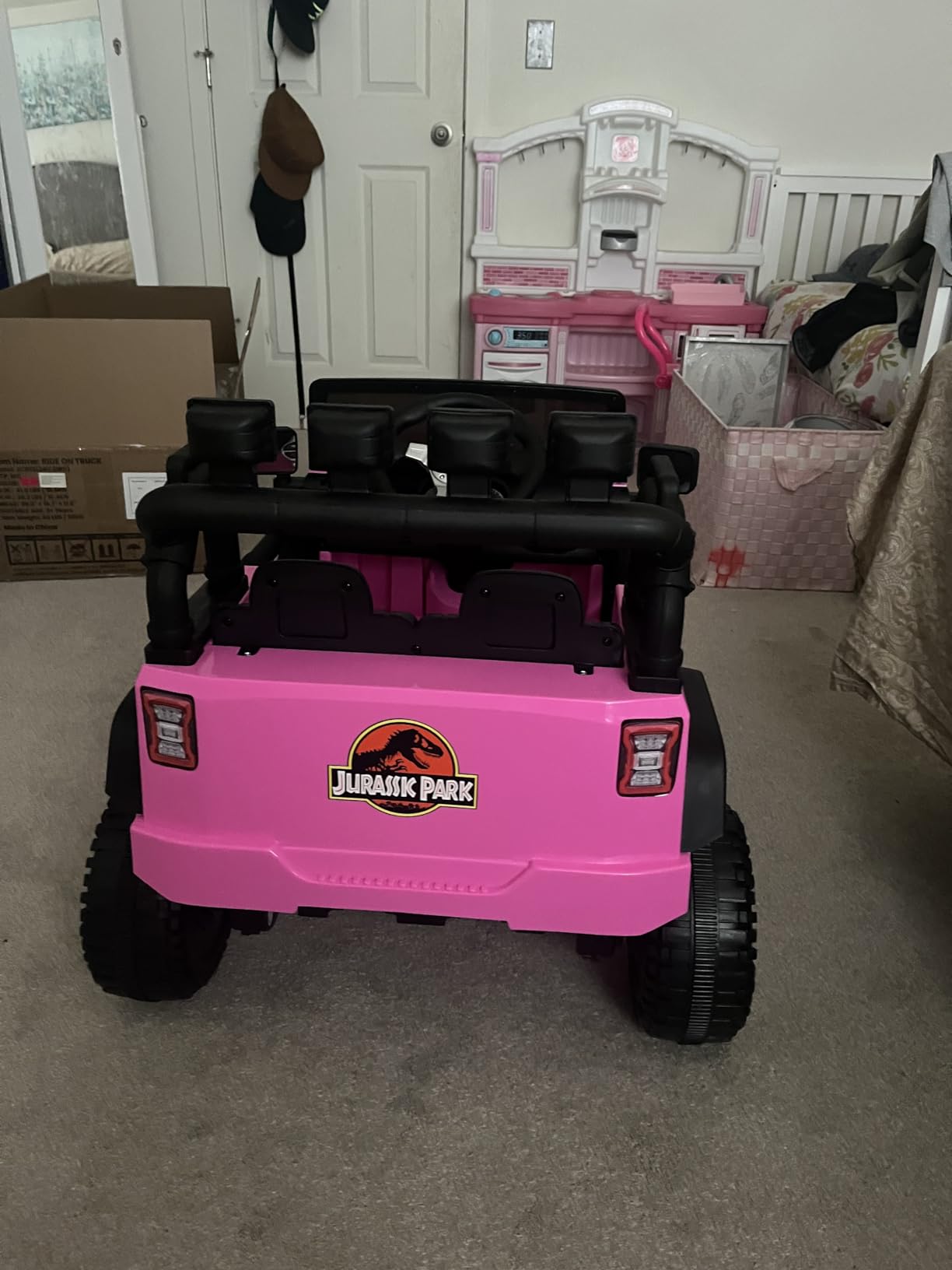 Hikiddo 24V Kids Ride on Car, Kids Electric Vehicles Car Ride on Toy Truck for Toddlers 3-5 w/Remote Control, 400W Motor - Pink customer photo 2