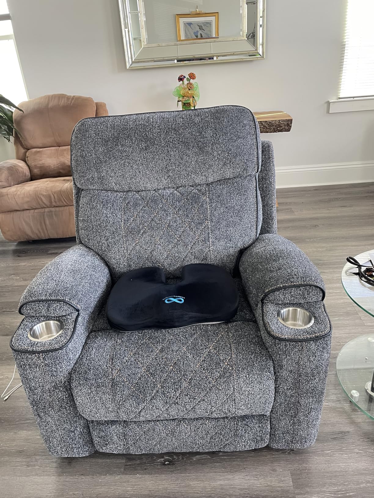 HAOMARKETS Electric Recliner Chair, Soft Fabric Power Recliners with Metal Cup Holders, Single Overstuffed Heavy Duty Reclining Sofa Chairs for Living Room Bedroom, Dark Grey customer photo 1