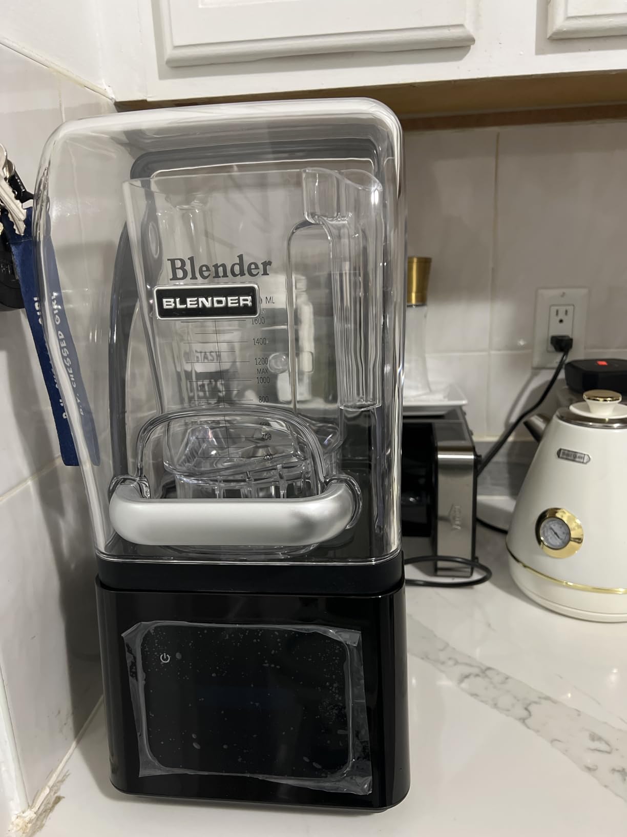 Professional Commercial Blender for Kitchen, Heavy Duty Quiet Shield, 2200W Motor, 6 Food Grade Blade, 60 Oz Pitcher, 5 in 1 Functions Countertop Blender for Ice Crush, Smoothies, Shakes, Spreads customer photo 1