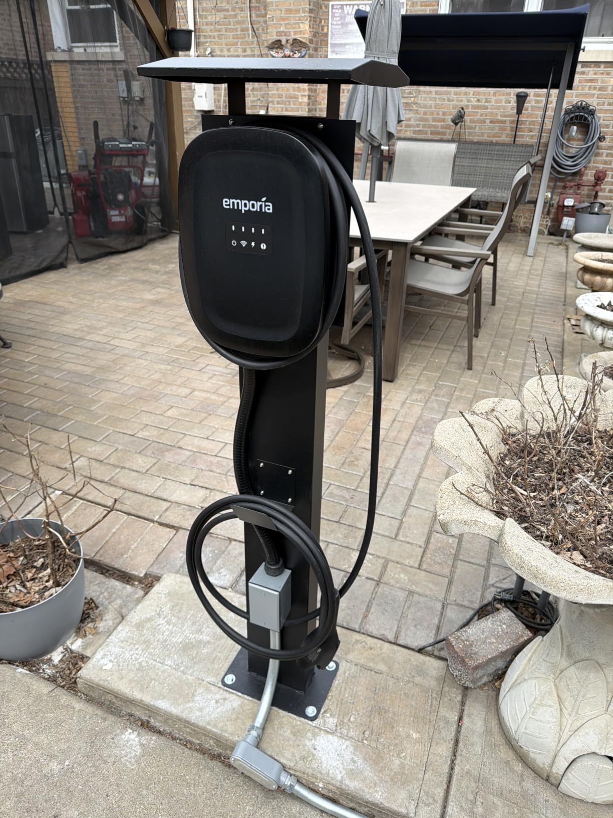 EV Charger Pedestal, Outdoor Electric Vehicle Charger Stand, Freestanding Charging Station Stand Accessory, Corrosion Resistant, Galvanized Steel, for All Level 2 Chargers, Black customer photo 2