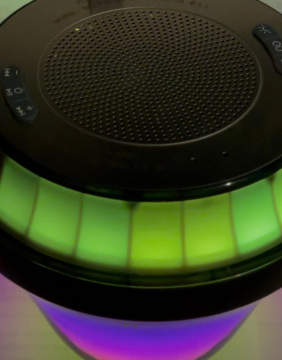 Floating Speaker for Pool, IPX7 Waterproof Floating Hot Tub Speaker with Colorful Lights customer photo 1