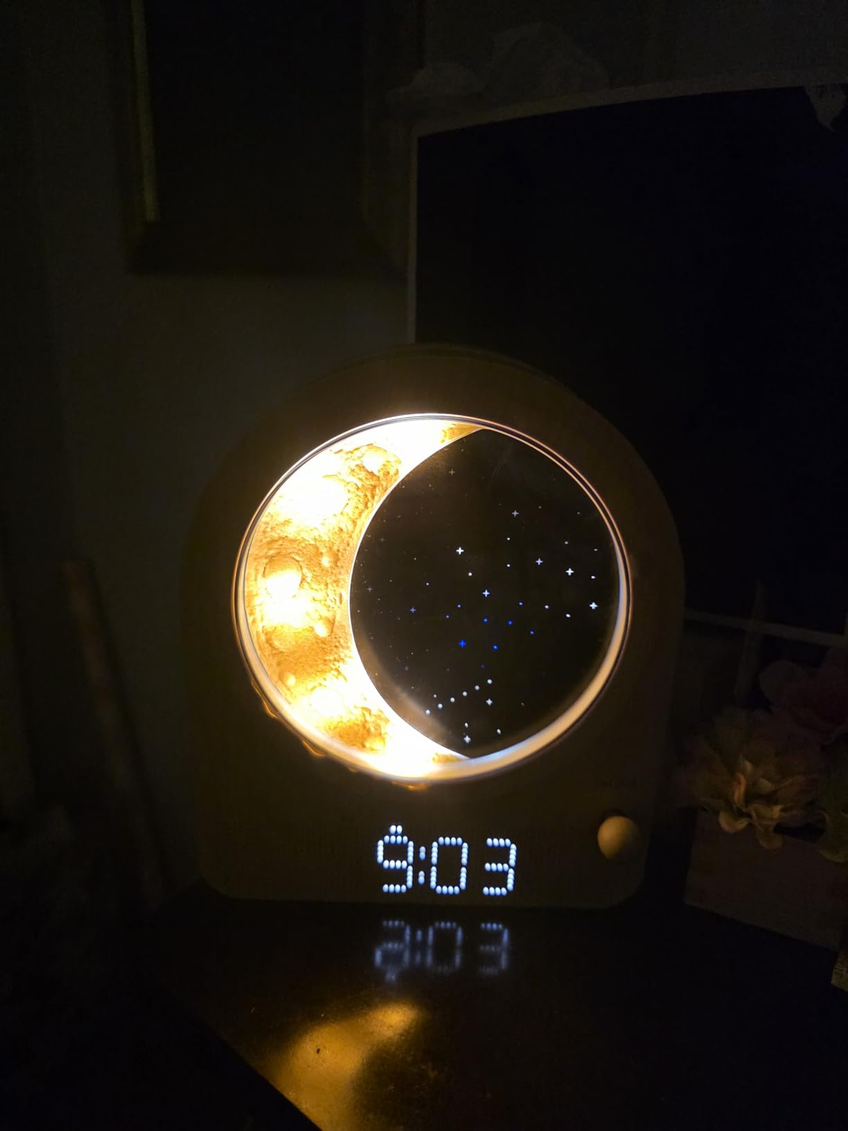 Sunrise Alarm Clocks for Bedrooms, Stepless Dimmable Moon Lamp Dual Alarm Clock with 12Levels Volume for Heavy Sleepers, 10 Natural Sounds with 30/60/90mins Timer, Gifts for Women customer photo 2