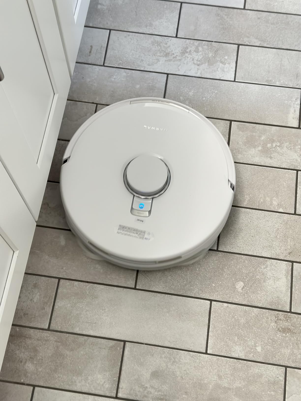 NARWAL Freo Z10 Robot Vacuum and Mop Combo, Tangle Free Robot Mop, 15,000Pa Suction, Adapts to Hard-to-Reach Areas, Self-Emptying, Mop Washing & Drying, Obstacle Avoidance, for Pet Hair & Hard Floor customer photo 1