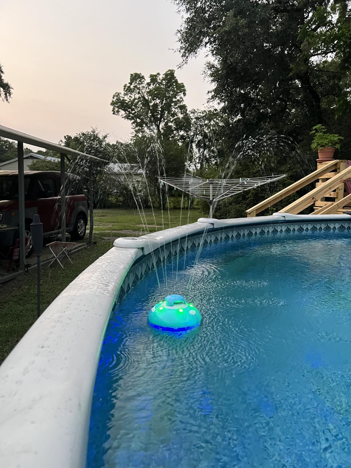 Blufree Bluetooth Pool Speaker w/Colorful Pool Fountain Light, 3 in 1 Floating Pool Speaker customer photo 1