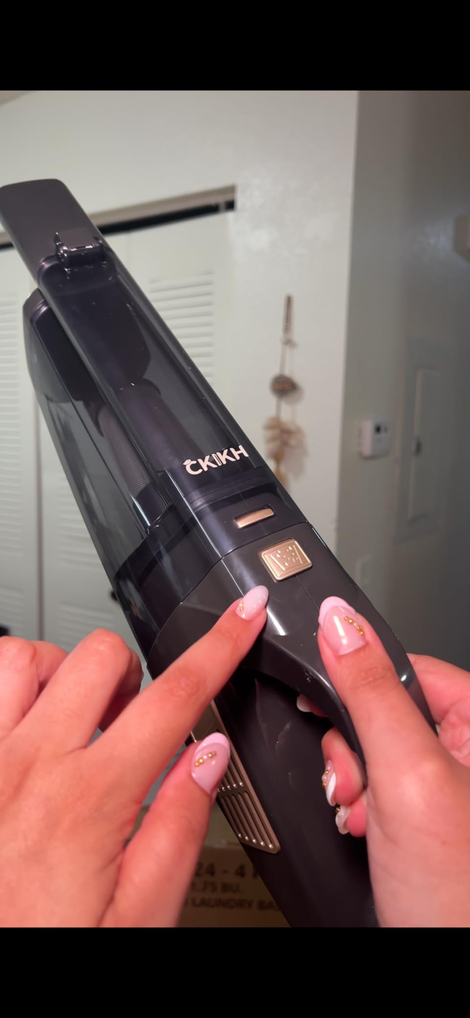 Handheld Vacuum Cordless, 15000PA Strong Suction Hand Held Car Vacuum Cleaner Portable with Multi-Nozzles & Washable Filter, Lightweight Rechargeable Vacuum Cleaner for Home, Car, Office, Pets customer photo 1