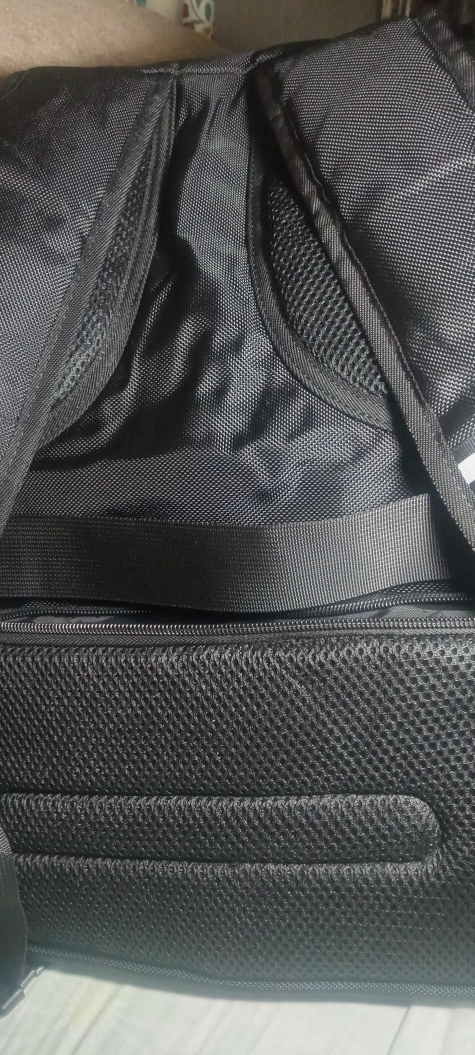 YOREPEK Travel Backpack for Men Anti Theft, Slot Fit for Air Tag & RFID Blocking, Airline Approved, Insulated Pocket, Water Resistant Backpack for Men Fit 17 inch Laptop customer photo 1