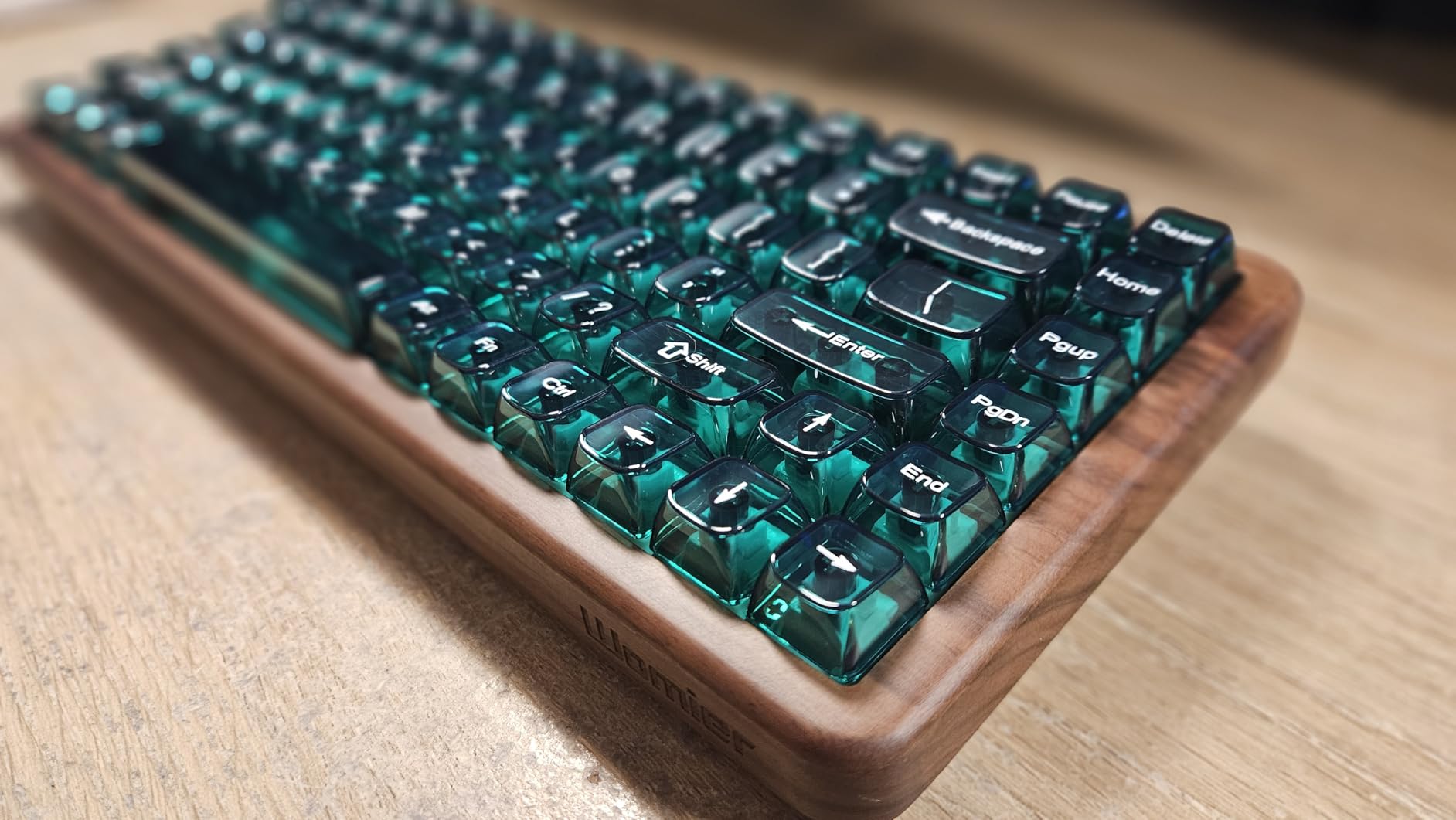 Womier 75% Mechanical Keyboard Wireless with QMK/VIA, WD75 V2 Wood Gaming Keyboard 8000mAh Battery, Tri-Mode Custom Key Board RGB Hot Swappable with Translucent Clear Keycaps-POM Linear Switch customer photo 1