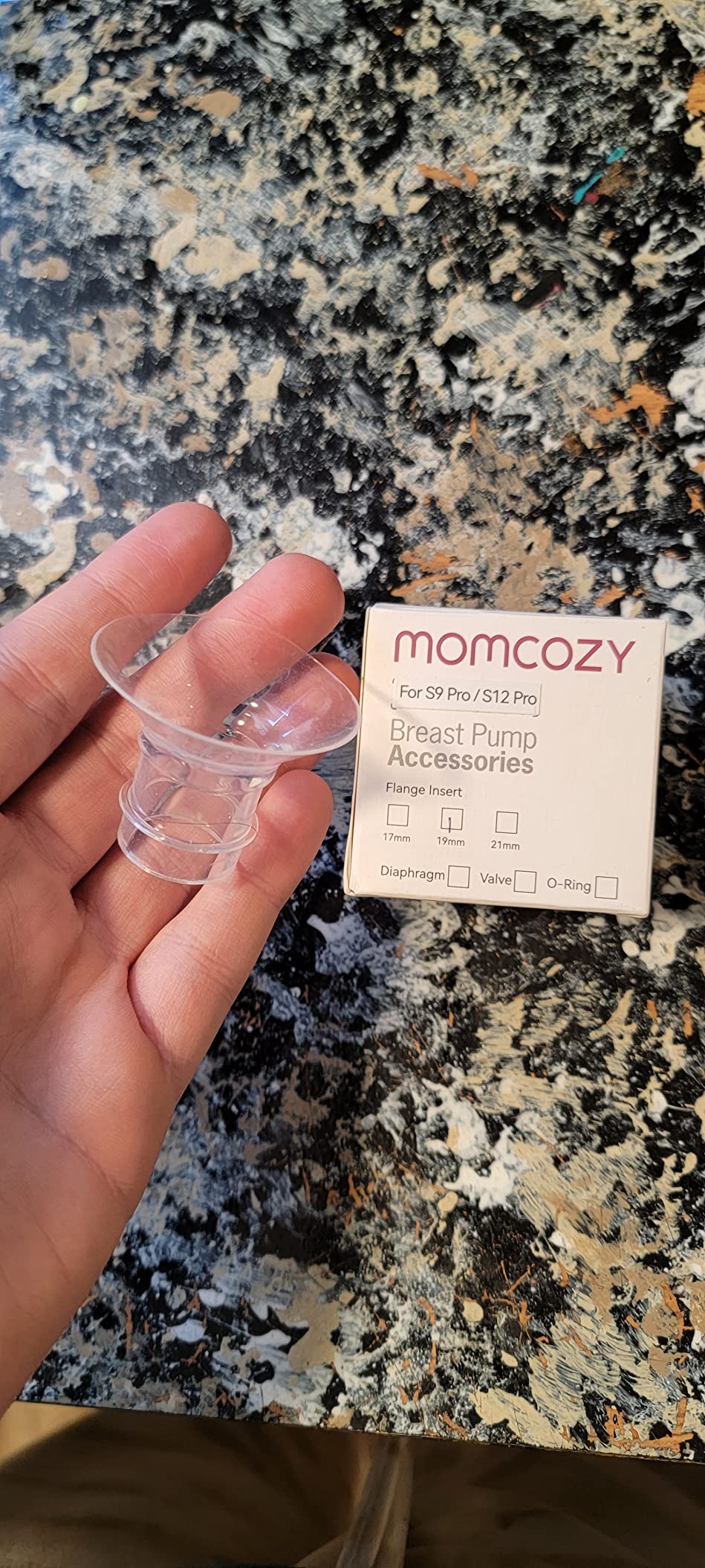 Momcozy Wearable Breast Pump, Hands Free Upgraded Mobile Flow | M9, App Discreet Control with Personalized Multi-Modes & 15 Levels, Wearable Breast Pump 24mm, 2 Pack Cozy Red customer photo 1