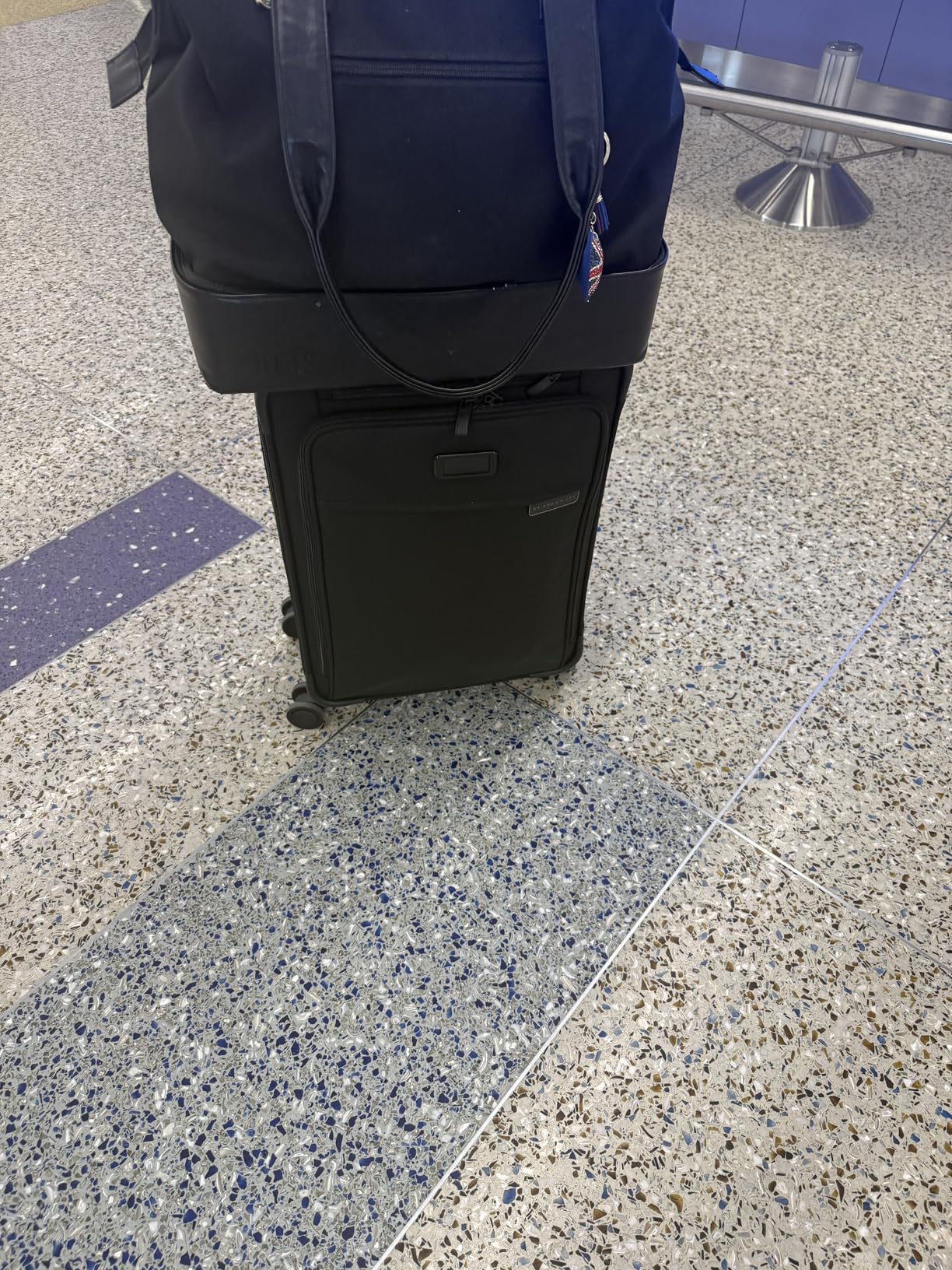 Briggs & Riley Cabin Spinner - Carry On Luggage for Travel, Suitcases with Wheels, Softside Rolling Bag for Men & Women, Fits Under Plane Seat, Interlocking Handle - Baseline Collection, Steel Gray customer photo 1