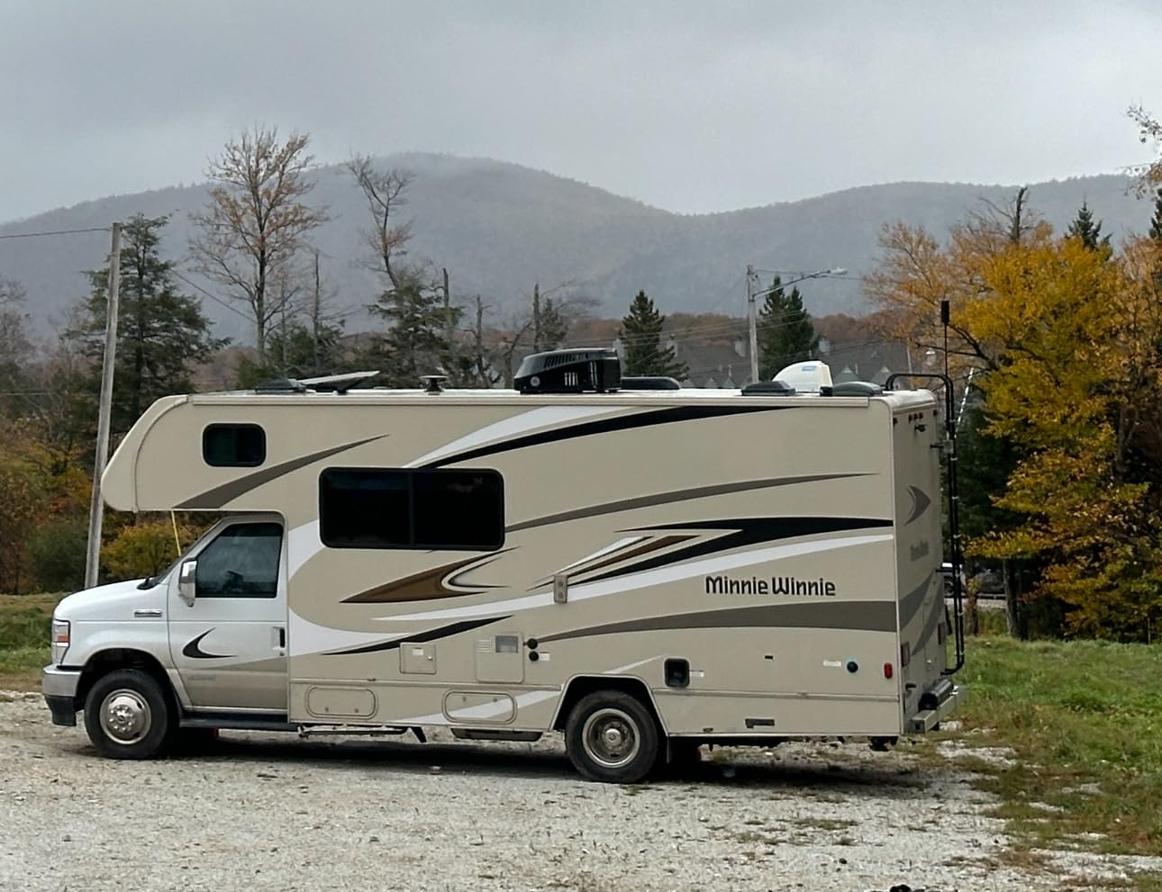 HiBoost Travel 3.0 RV Max Cell Phone Signal Booster for RV, Truck Camper, Van & Trailer | Folding Bracket | Magnetic Mount | Boosts 4G 5G LTE for All U.S. Carriers Verizon, AT&T, T-Mobile | FCC Approved customer photo 2