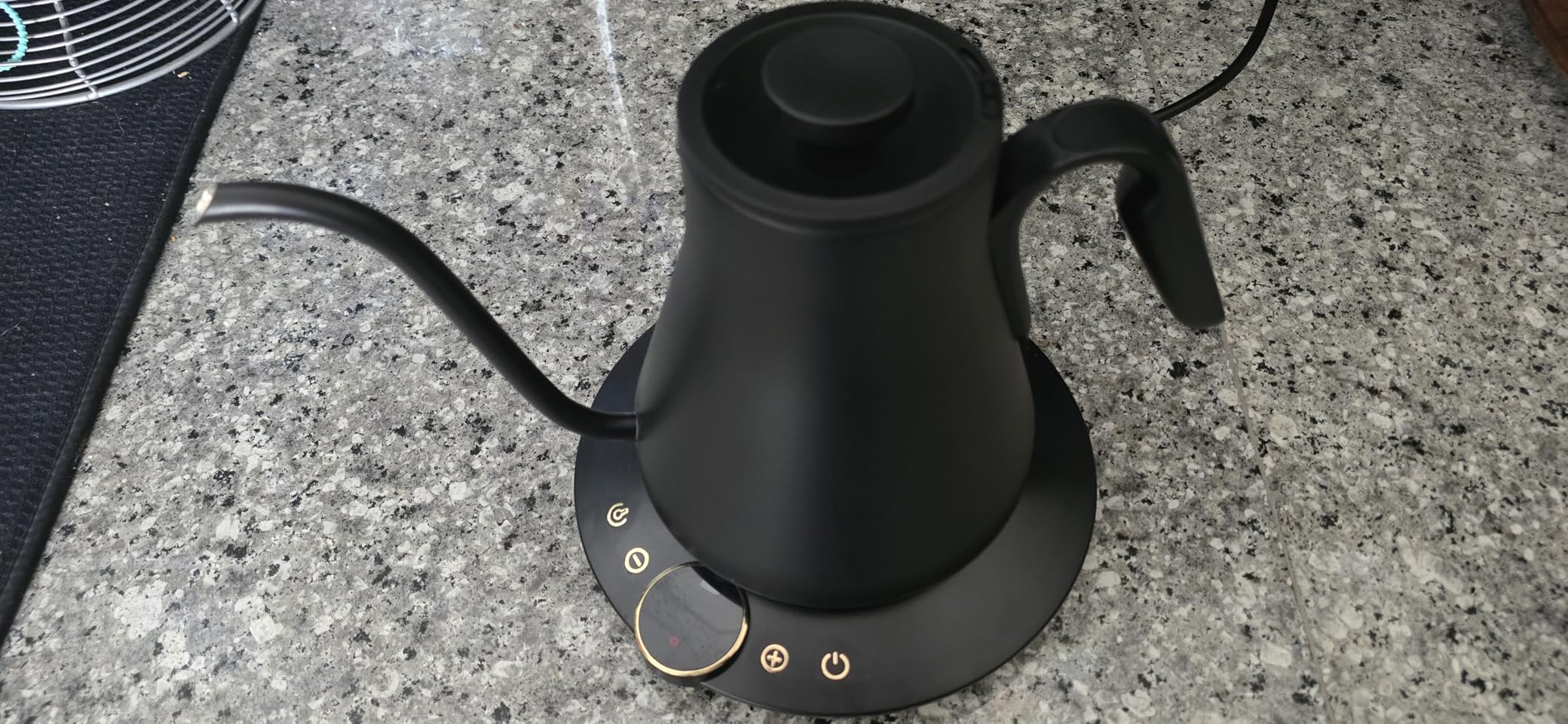 Cocinare Barista Collection Gooseneck Electric Kettle, ±1℉ Precise Temperature Control for Pour-Over Coffee & Tea, Quick Heating 1500W, Stainless Steel Interior, 0.9L (Matte Black) customer photo 2