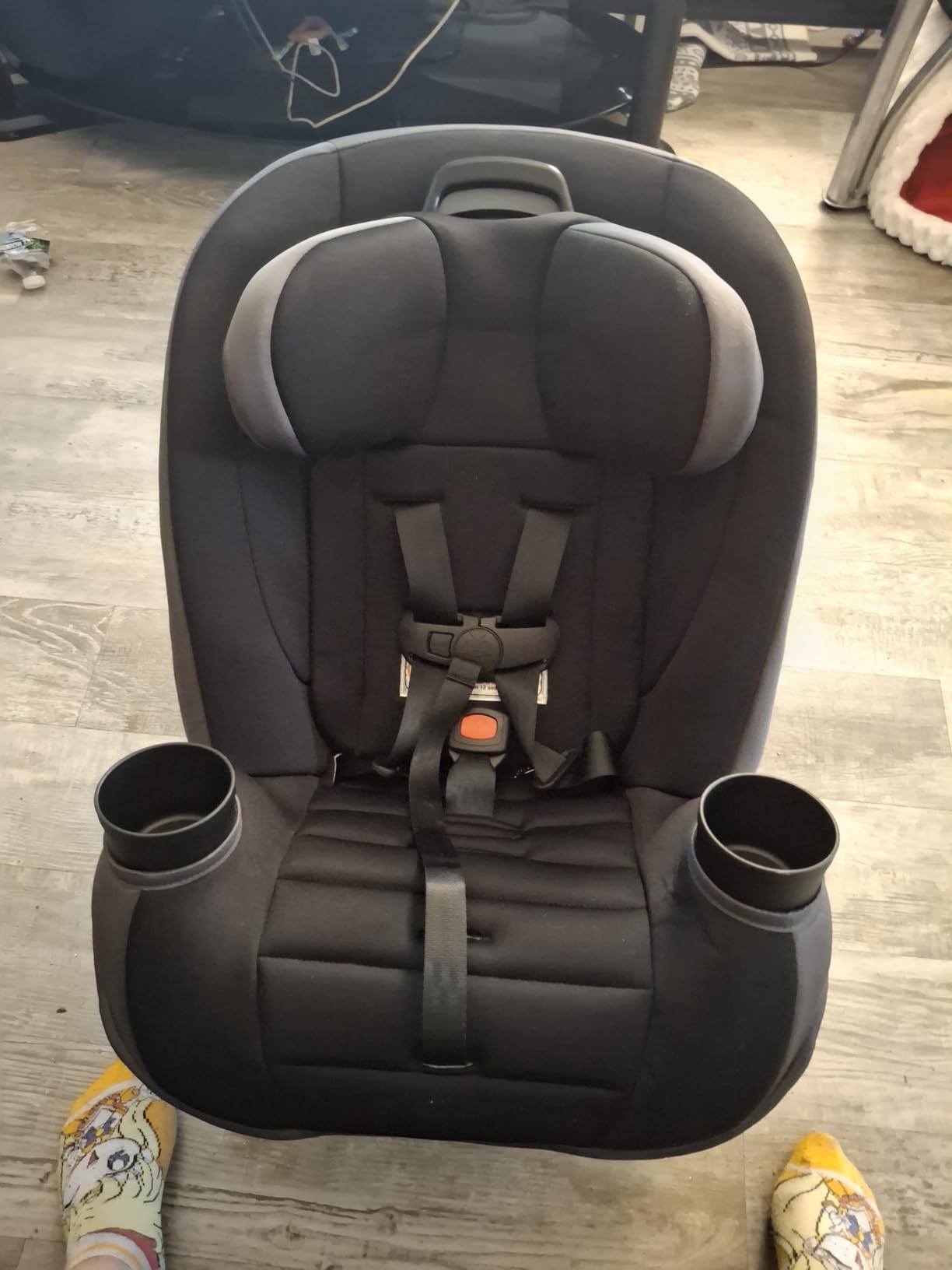 Safety 1st Ellaris 3-in-1 Convertible Car Seat, Slim Fit Design, Rear & Forward-Facing, 5-Position Headrest, 3-Across Fit, Travel-Friendly with Machine-Washable Seat Pad, London Blue customer photo 2