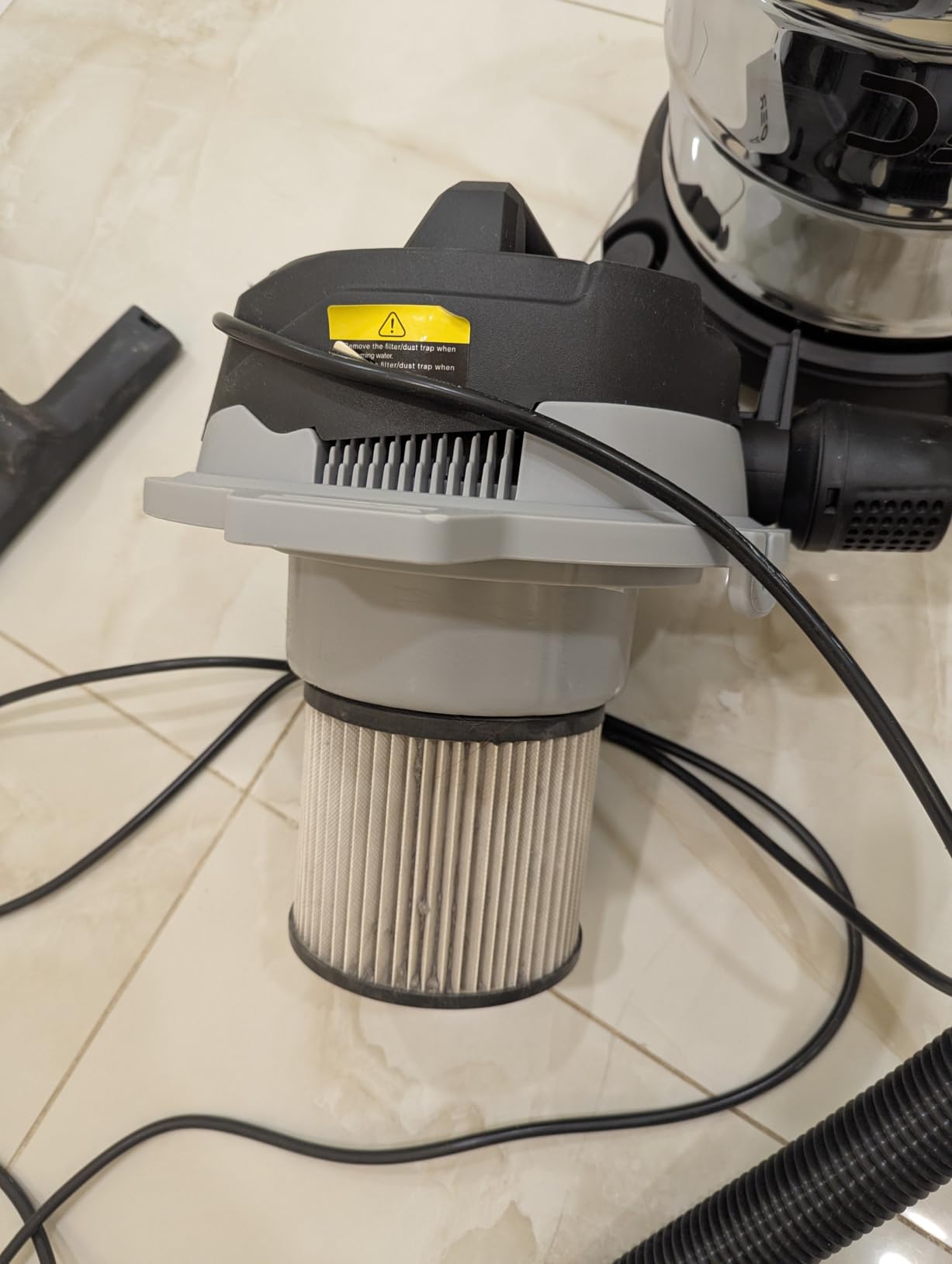 Dapper Supply 26.5 Gallon 11 Peak HP Wet/Dry Vacuum, Stainless Steel Tank, Portable Shop Vacuum customer photo 1