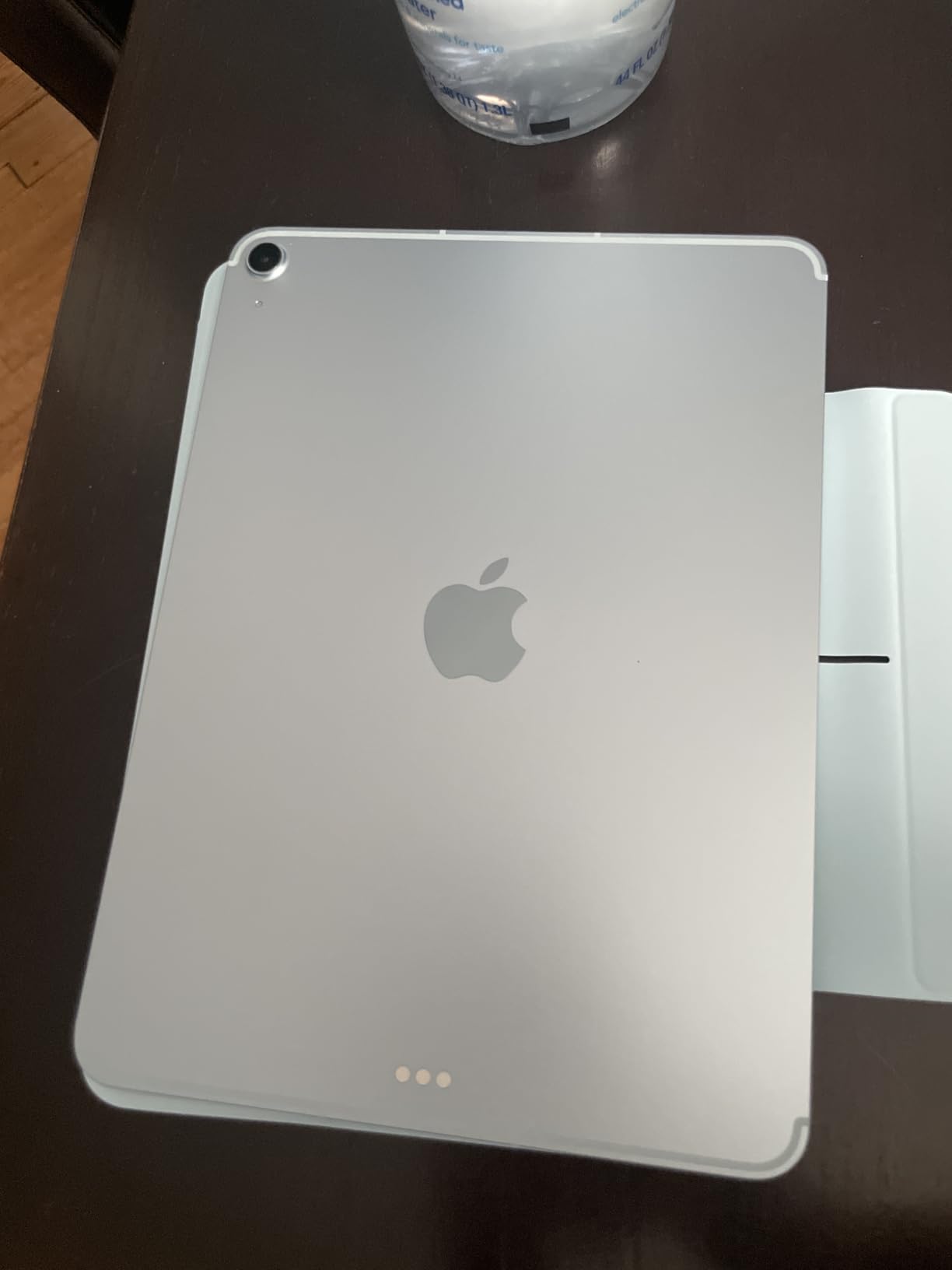 iPad Air 11-inch with M3 chip Built for Apple Intelligence, Liquid Retina Display, 256GB, 12MP Front/Back Camera, Wi-Fi 6E + 5G Cellular, Touch ID, All-Day Battery Life - Space Gray customer photo 2
