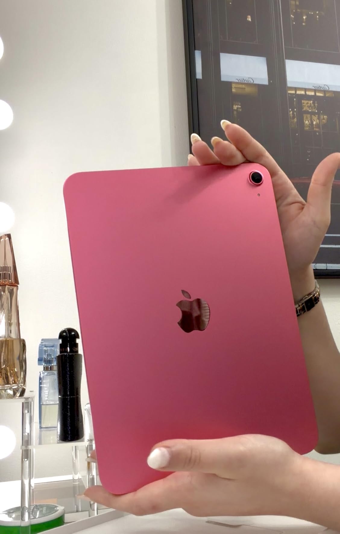 iPad 11-inch: A16 chip, 11-inch Model, Liquid Retina Display, 128GB, Wi-Fi 6, 12MP Front/12MP Back Camera, Touch ID, All-Day Battery Life -- Silver customer photo 1