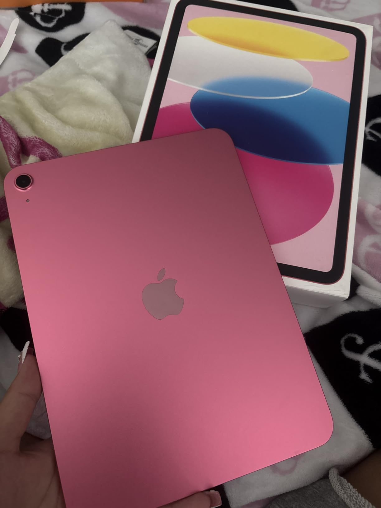 iPad 11-inch: A16 chip, 11-inch Model, Liquid Retina Display, 128GB, Wi-Fi 6, 12MP Front/12MP Back Camera, Touch ID, All-Day Battery Life -- Silver customer photo 2