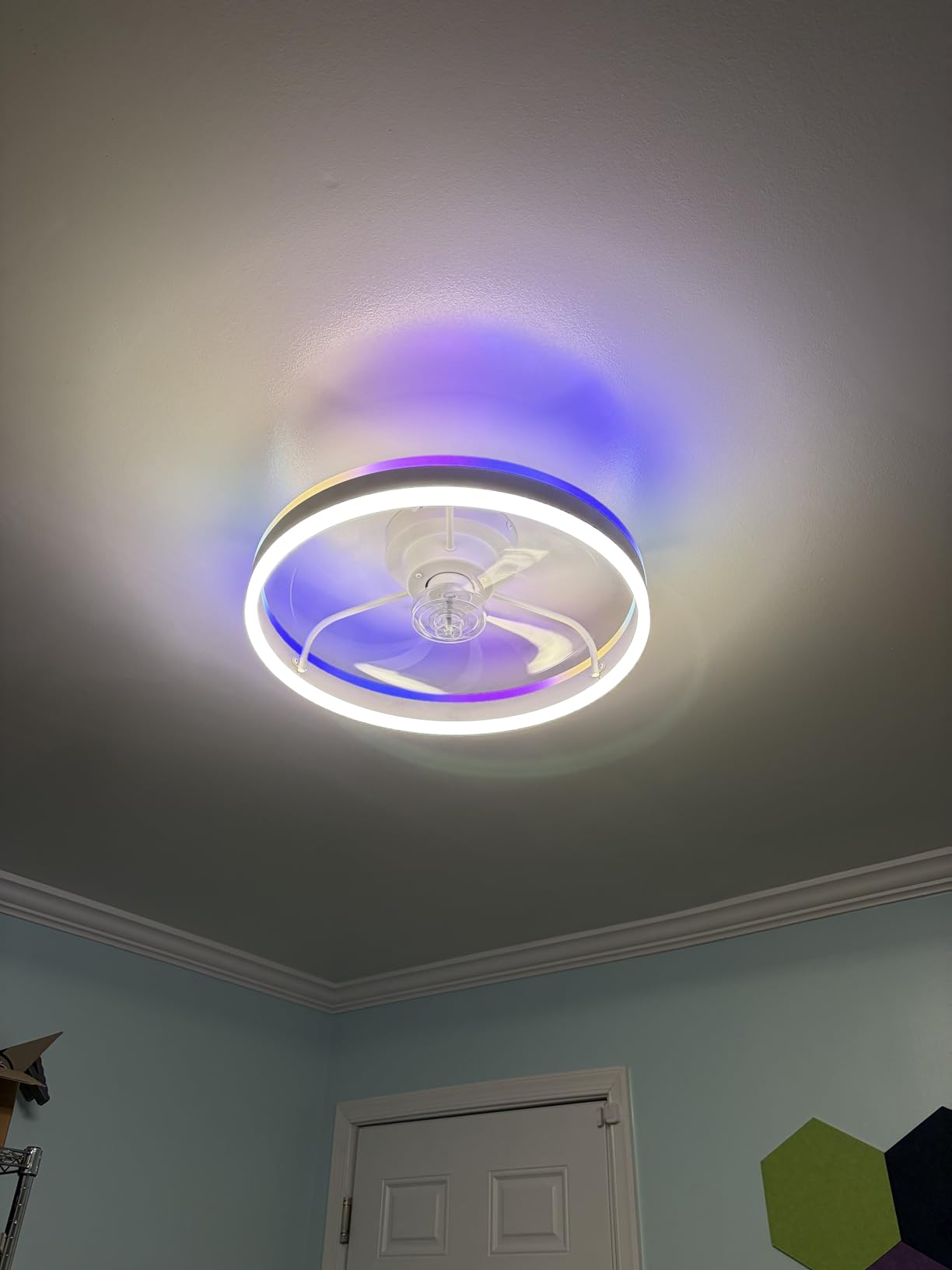 Lumary Smart WiFi Ceiling Fans with Lights, RGBAI Flush Mount Ceiling Fans with Lights and Remote, Dual Lighting Mode Modern LED Low Profile Ceiling Fan for Bedroom Works with Alexa Google, 20in White customer photo 1