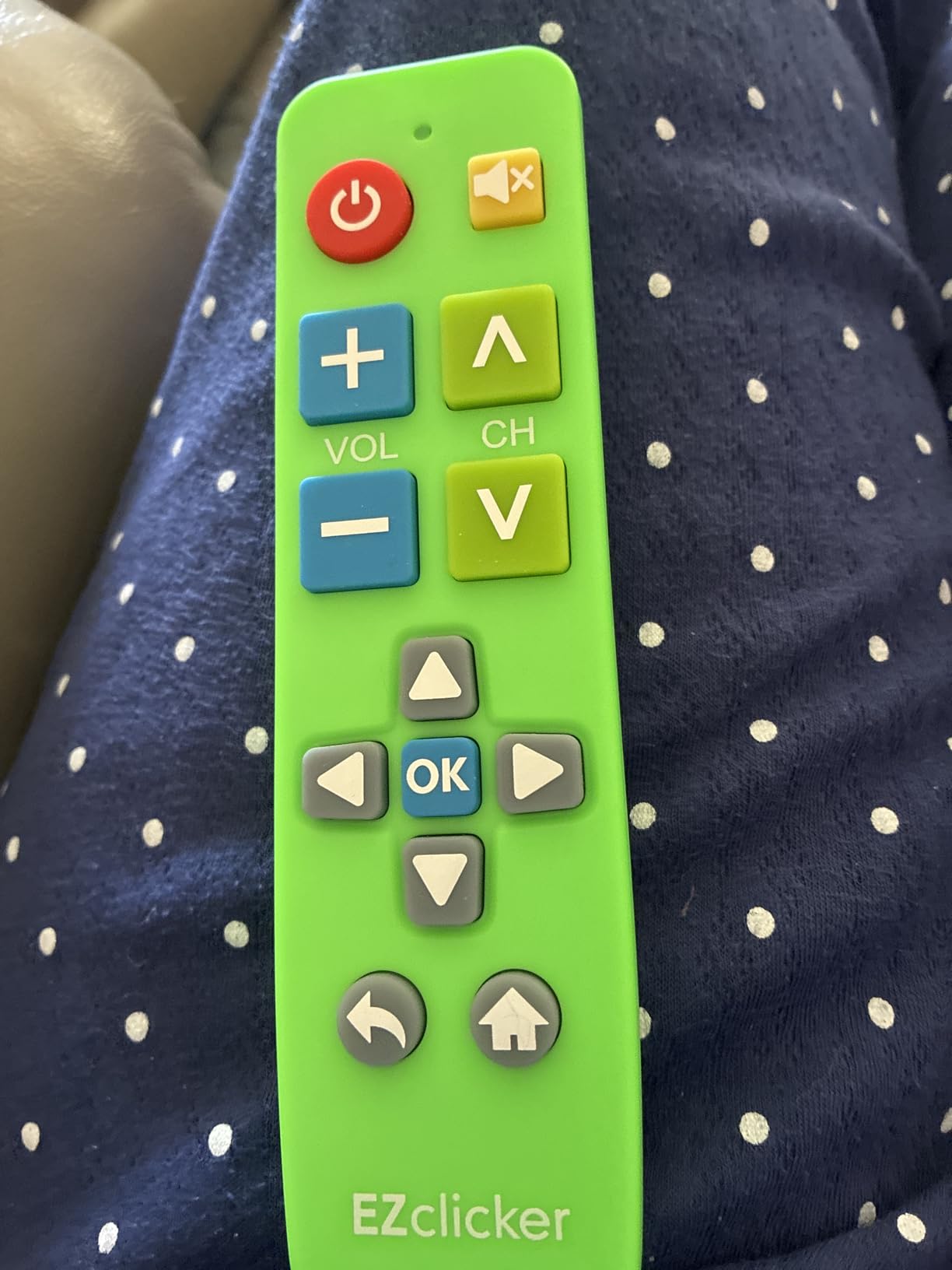 Samsung Replacement TV Remote Compatible with Samsung TV's ONLY (Black) Big Button TV Remote Control, Simplified and Easy to Use (2xAAA Batteries not Included) customer photo 1