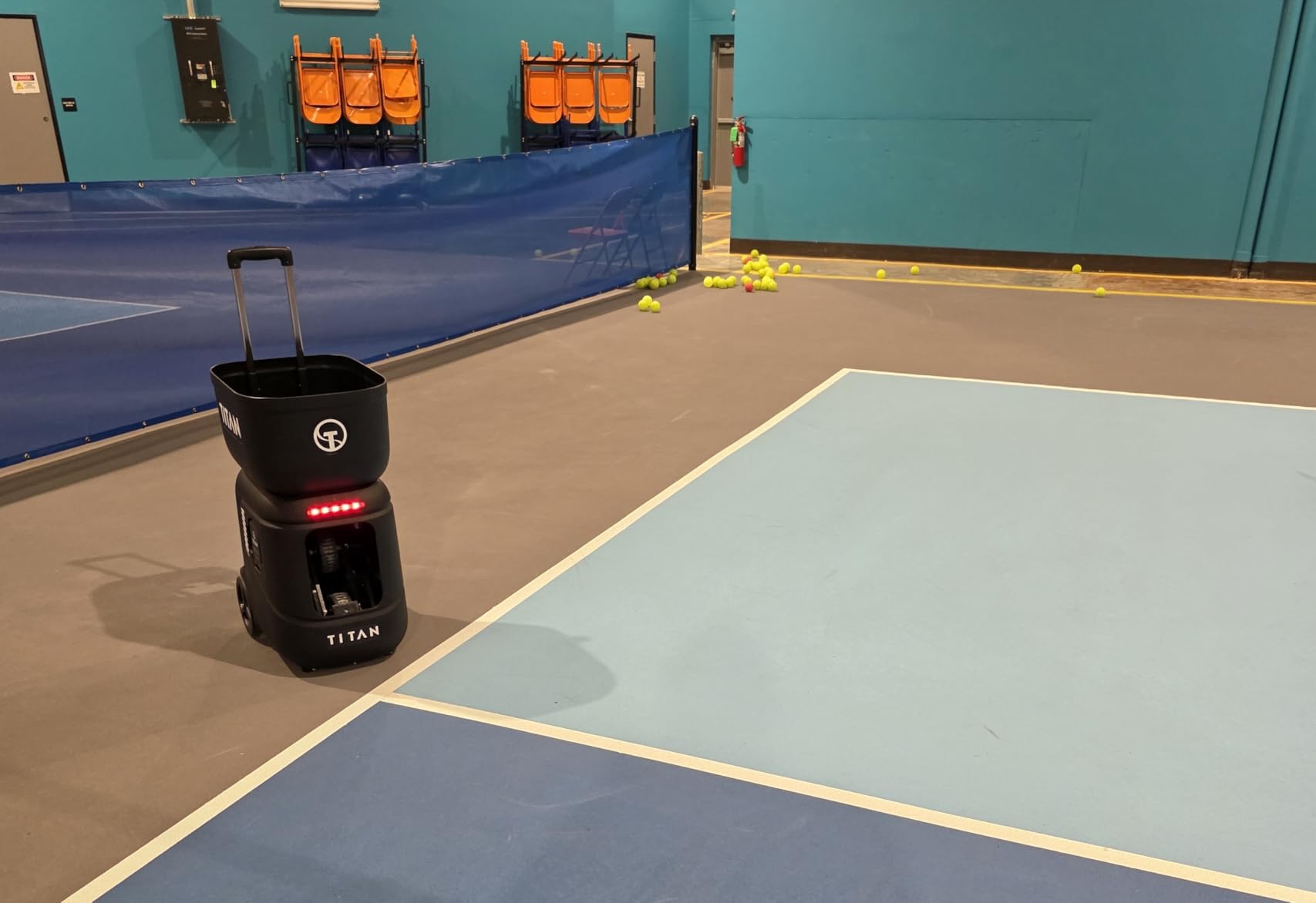 PP-SMARTPro Pickleball Machine - Professional Auto Ball Server with APP Control, 20 Landing Points & Dink Training, Smart Pickleball Launcher with Multi-Angle System (4-6H Runtime) customer photo 1