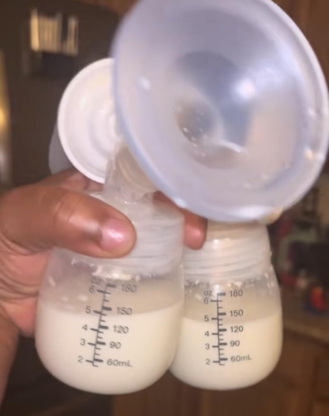NCVI Portable Electric Breast Pump - 4400mAh Rechargeable Battery, Hospital-Grade Suction, Quiet Design customer photo 1