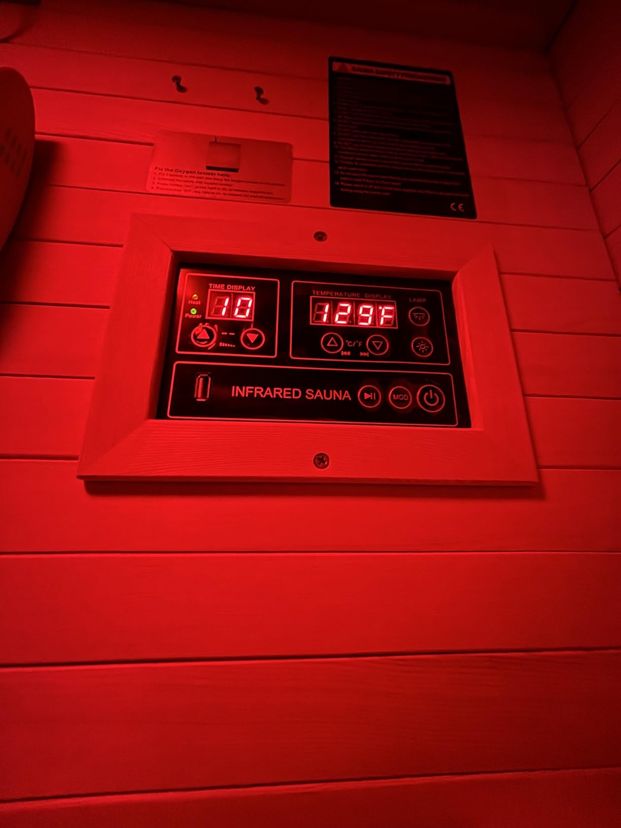 2-Person Infrared Sauna, Indoor Home Sauna Room Hemlock Wood Sauna Low EMF Far Infrared Heating with Tempered Glass Door Bluetooth Speakers, Chromotherapy Lights for Family (110V, 1850W)Truck delivery customer photo 2