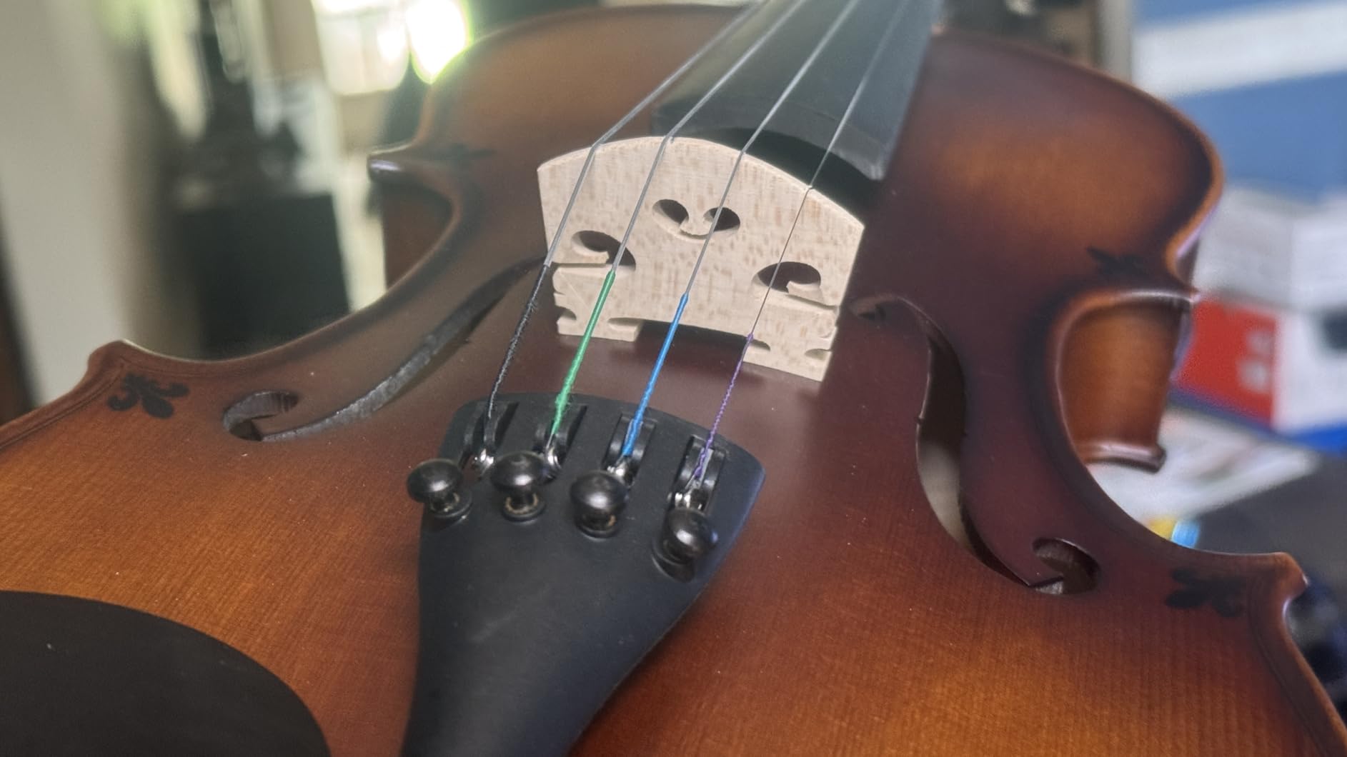 AKLOT Handcrafted Flamed Maple Violin: Full Size Matte Fiddle, Acoustic Advanced 4/4 Violin Kit with Ebony Bow, Solid Wood Shoulder Rest, Lesson Book, Hard Case, Extra Strings, Tuner (VRT-AdvAR) customer photo 1