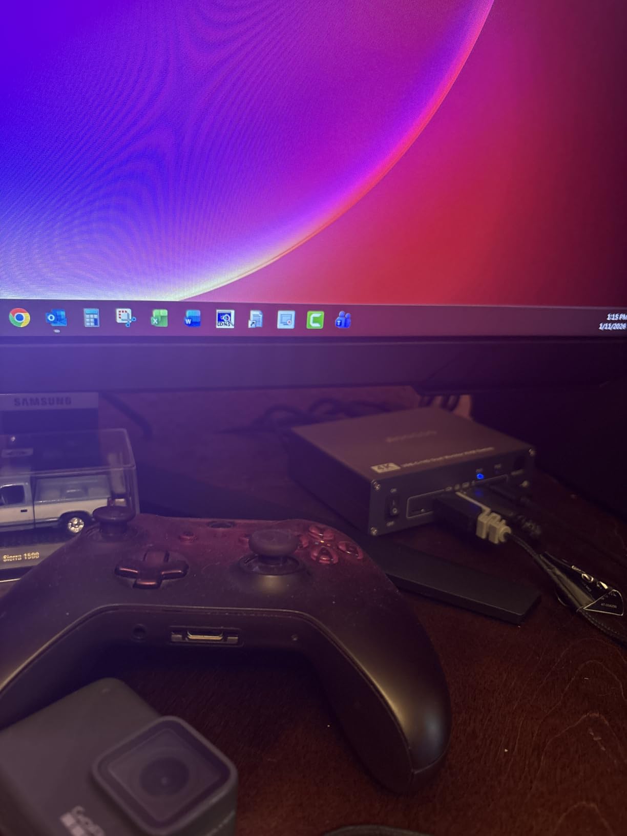 USB C KVM Switch 4K@60Hz,Dual Monitor USB C HDMI KVM Switch for 1 PC and 1 Laptop Sharing 2 Monitor and 4 USB3.0 Devices, PD Power for Laptop with Wired Remote Control and USB Cables Included customer photo 1