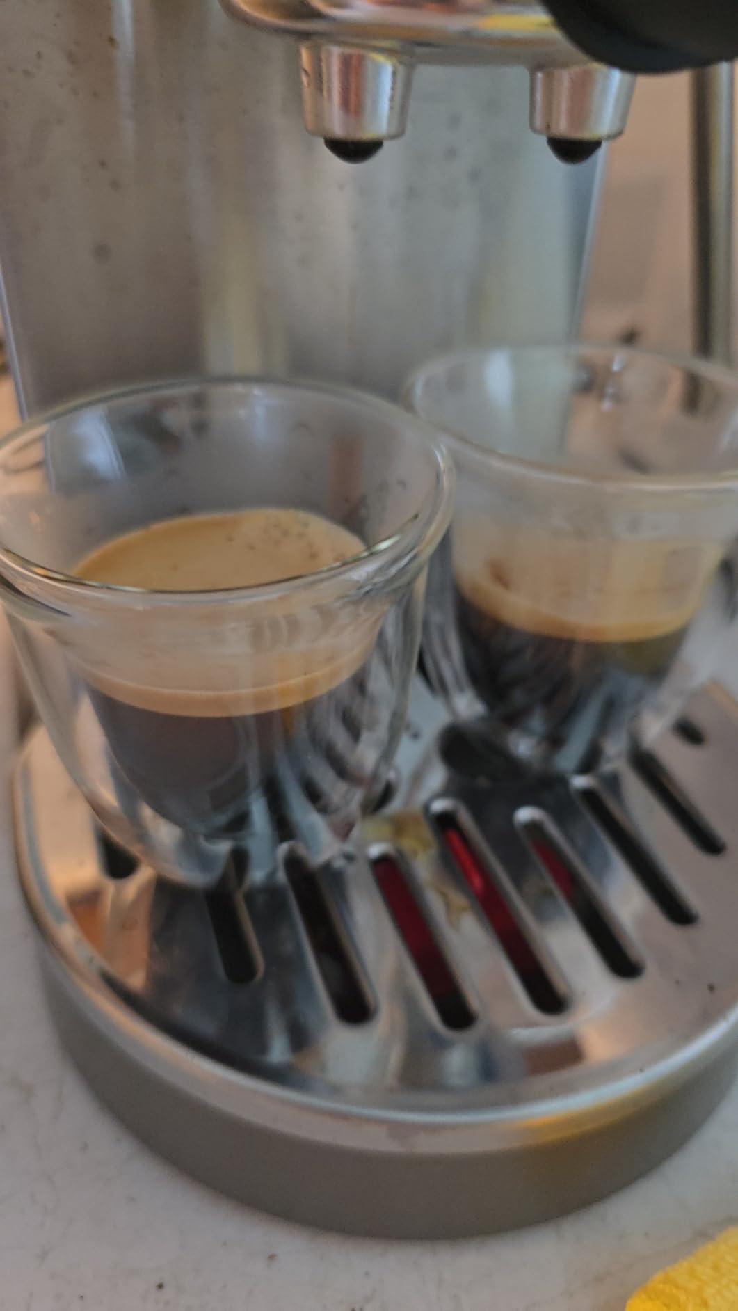 De'Longhi Dedica Duo Compact Espresso Machine - Cold Brew Coffee Maker with Milk Frother Wand customer photo 2