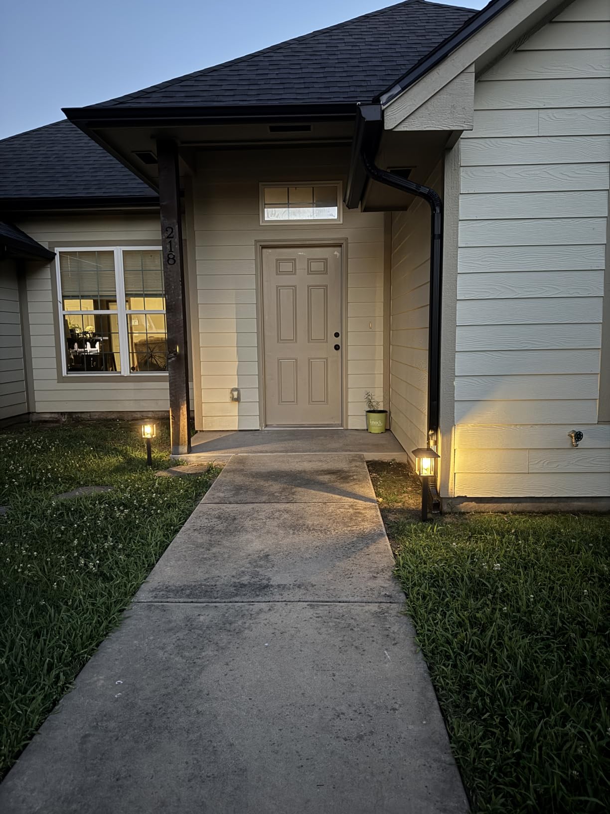 XMCOSY+ 4-Pack Solar Pathway Lights Outdoor, 25 Lumens Vintage Edison LED Landscape Lighting, IP65 Waterproof Seeded Glass & Metal Stakes customer photo 2