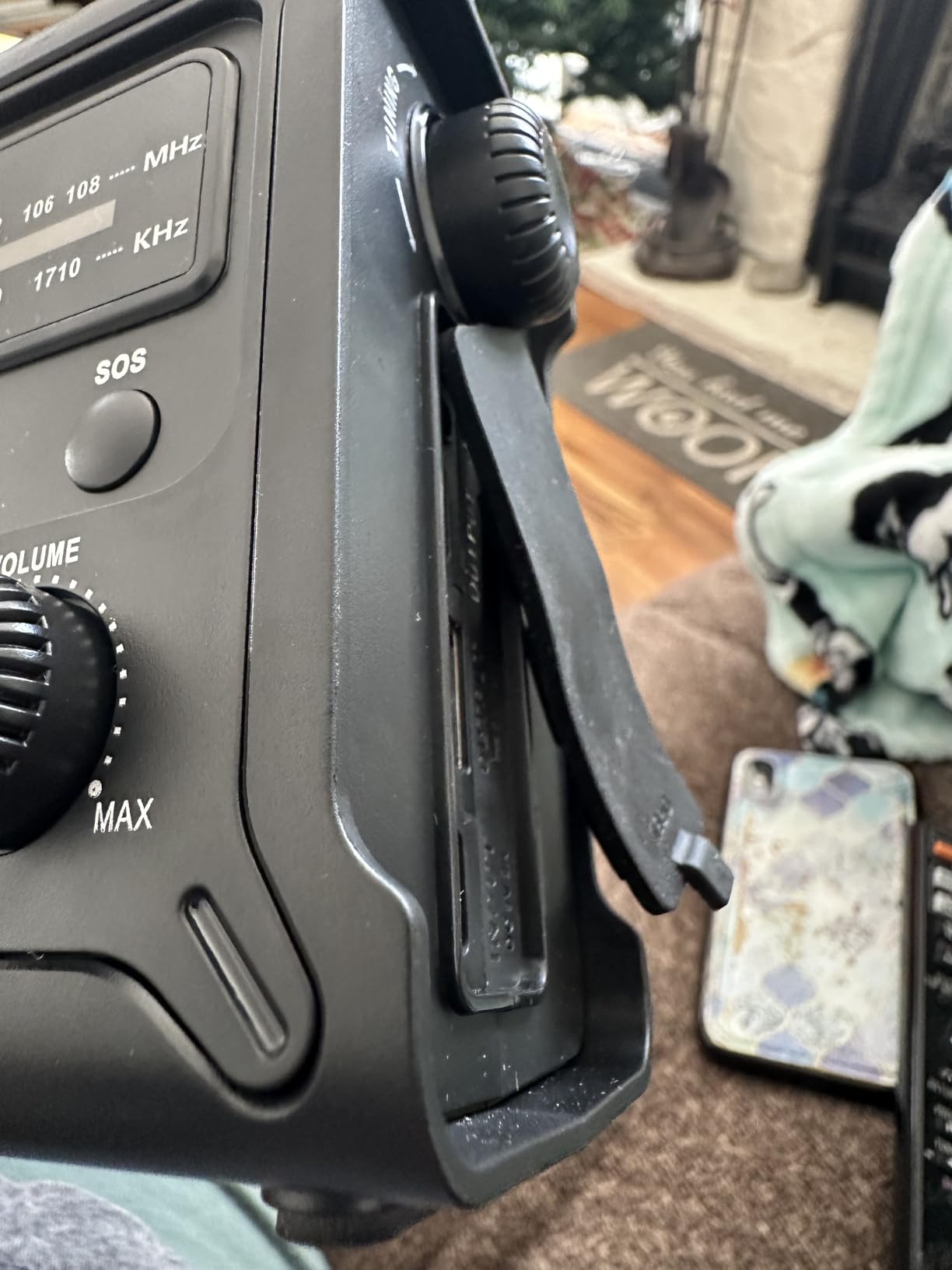Emergency Weather Radio with Large Solar Panel, Efficient Hand Crank & Real 12000mAh Battery | AM/FM/NOAA Bands, LED Flashlight, Reading Lamp, SOS Alarm & Phone Charger for Camping & Emergencies customer photo 2