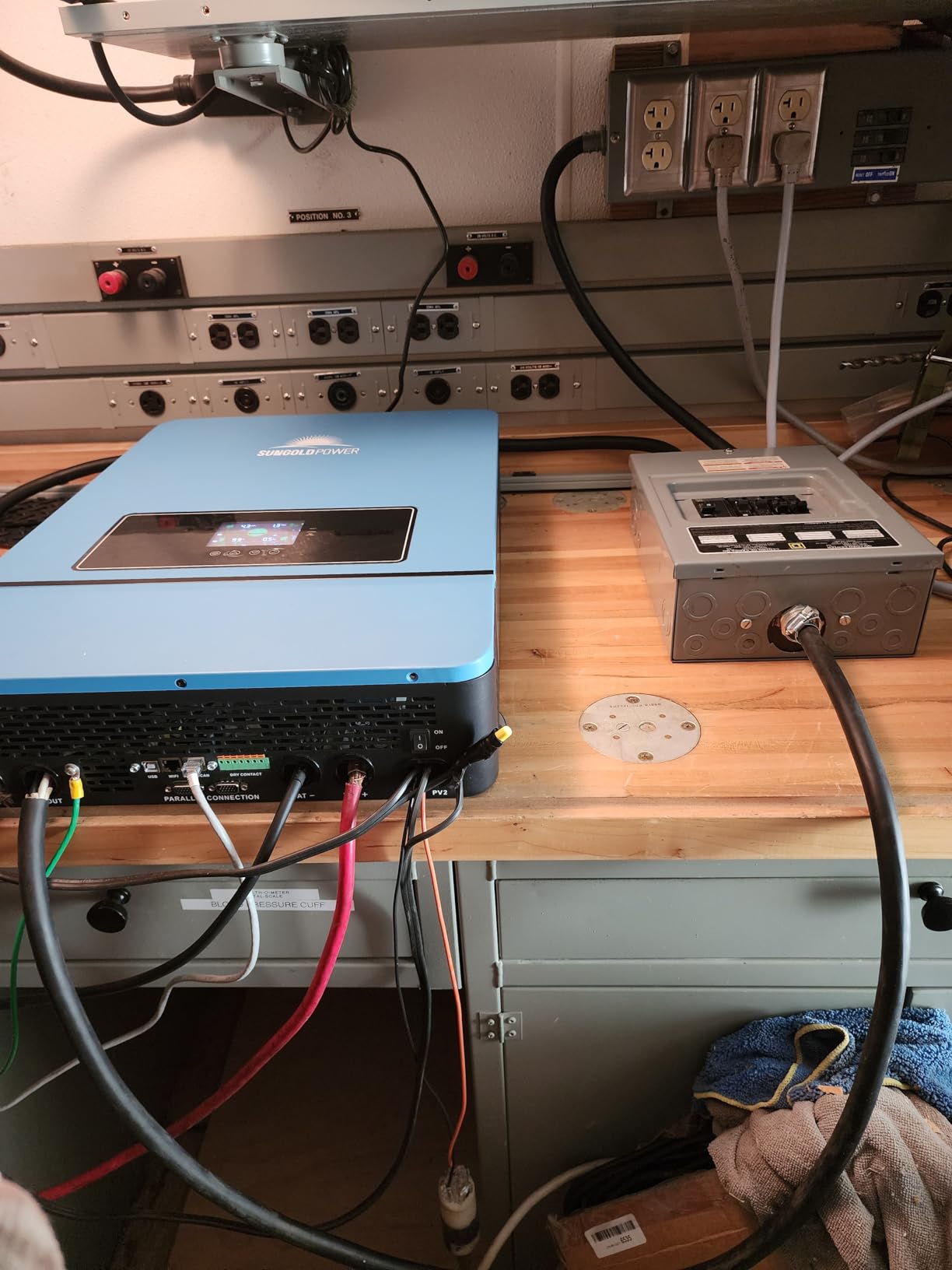 SUNGOLDPOWER 10000W 48V Solar Inverter, Built-in 2 MPPTs, Max 200A Battery Charging, Split Phase AC Input/Output 120V/240V(settable),Pure Sine Wave (WiFi and BMS COMM) UL1741 SPH10048P customer photo 2