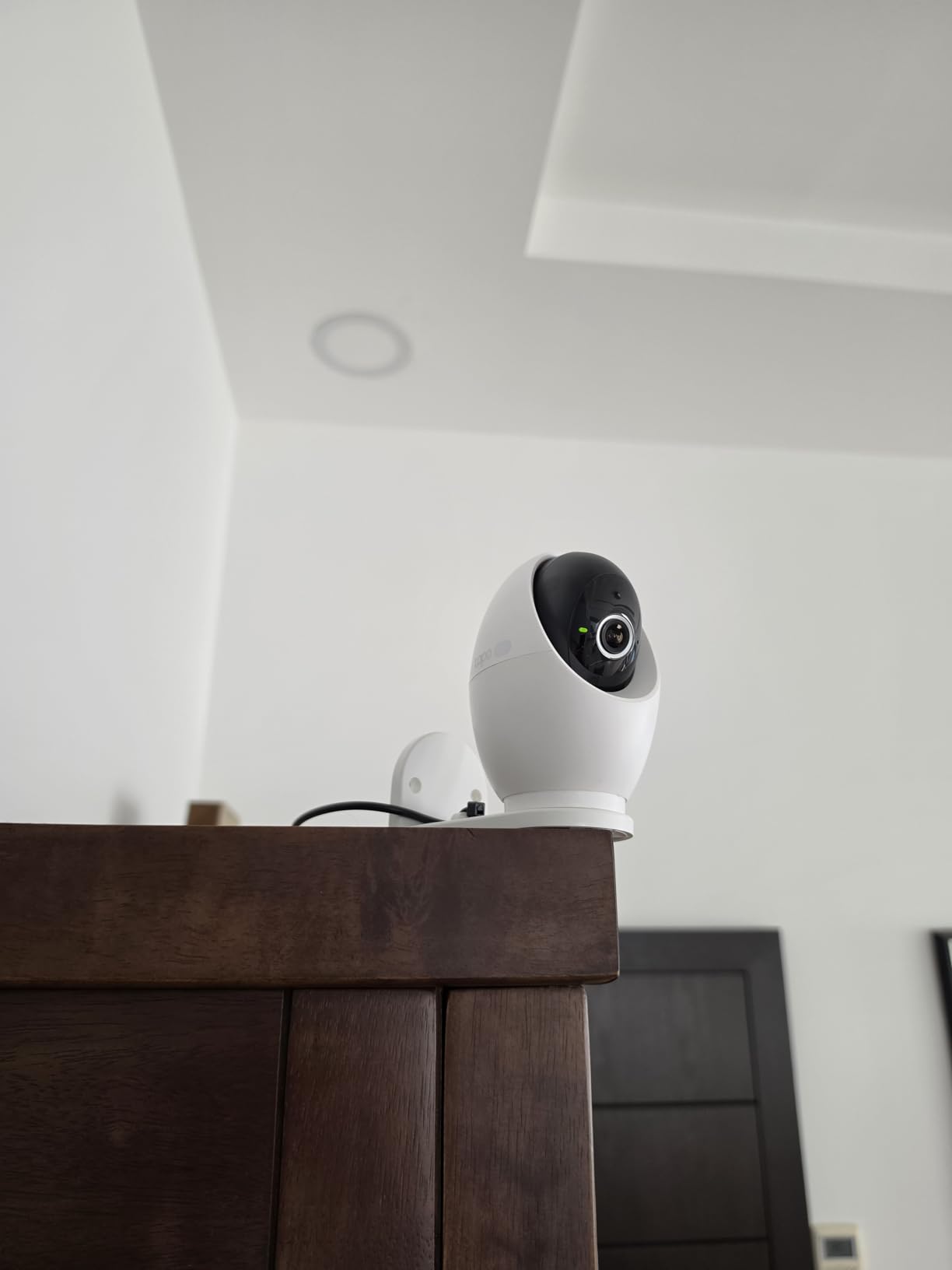 Tapo 4K Indoor Pan/Tilt Wired Security Camera - Works as a Baby Monitor, Person/Pet Detection, Facial Recognition, 360° AI Motion Tracking, Subscription-Free Local Storage or Optional Cloud, C260 customer photo 2