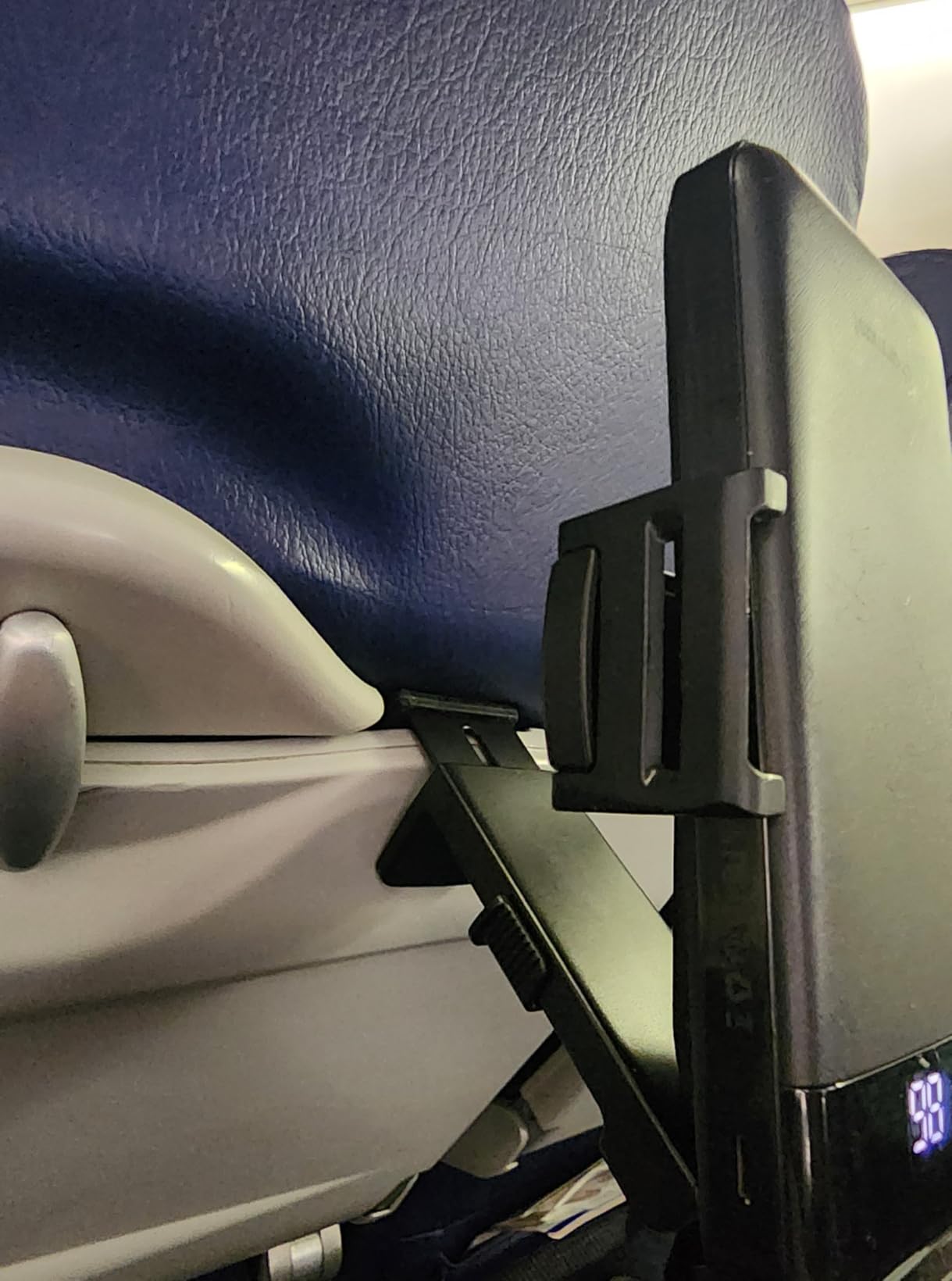 Perilogics Universal Airplane Phone Holder Mount - [Silent Version] Handsfree Travel Phone Holder for Tray Table, 360 Degree Adjustable Phone Mount for Flying, in-Flight Travel Stand for iPhone & Android customer photo 2
